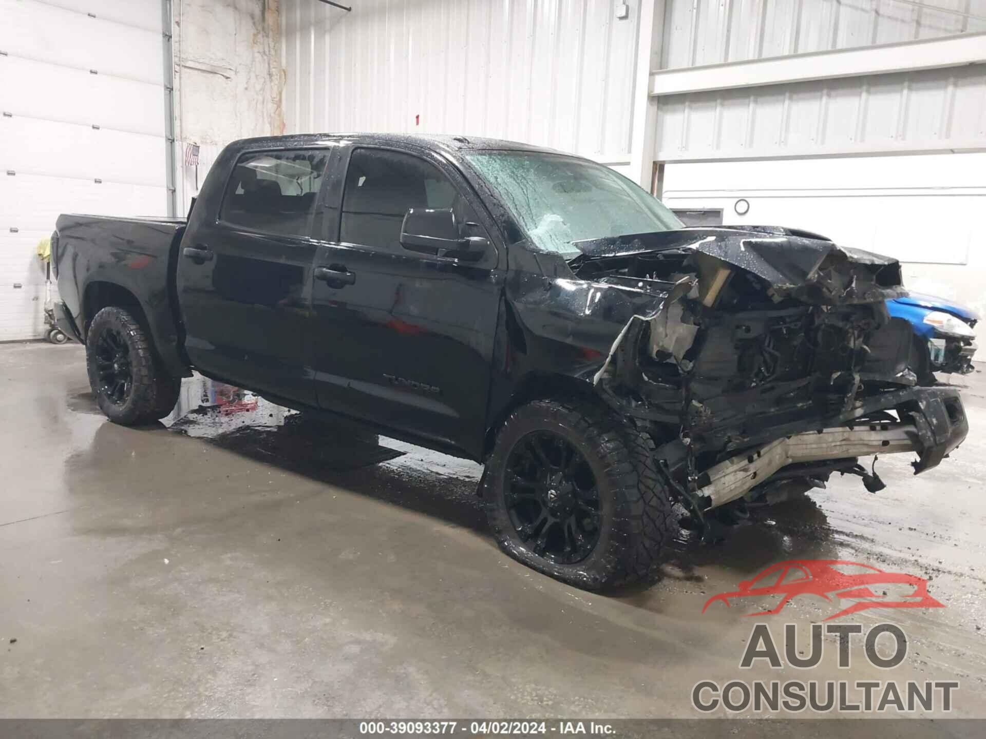 TOYOTA TUNDRA 2018 - 5TFDY5F13JX769169