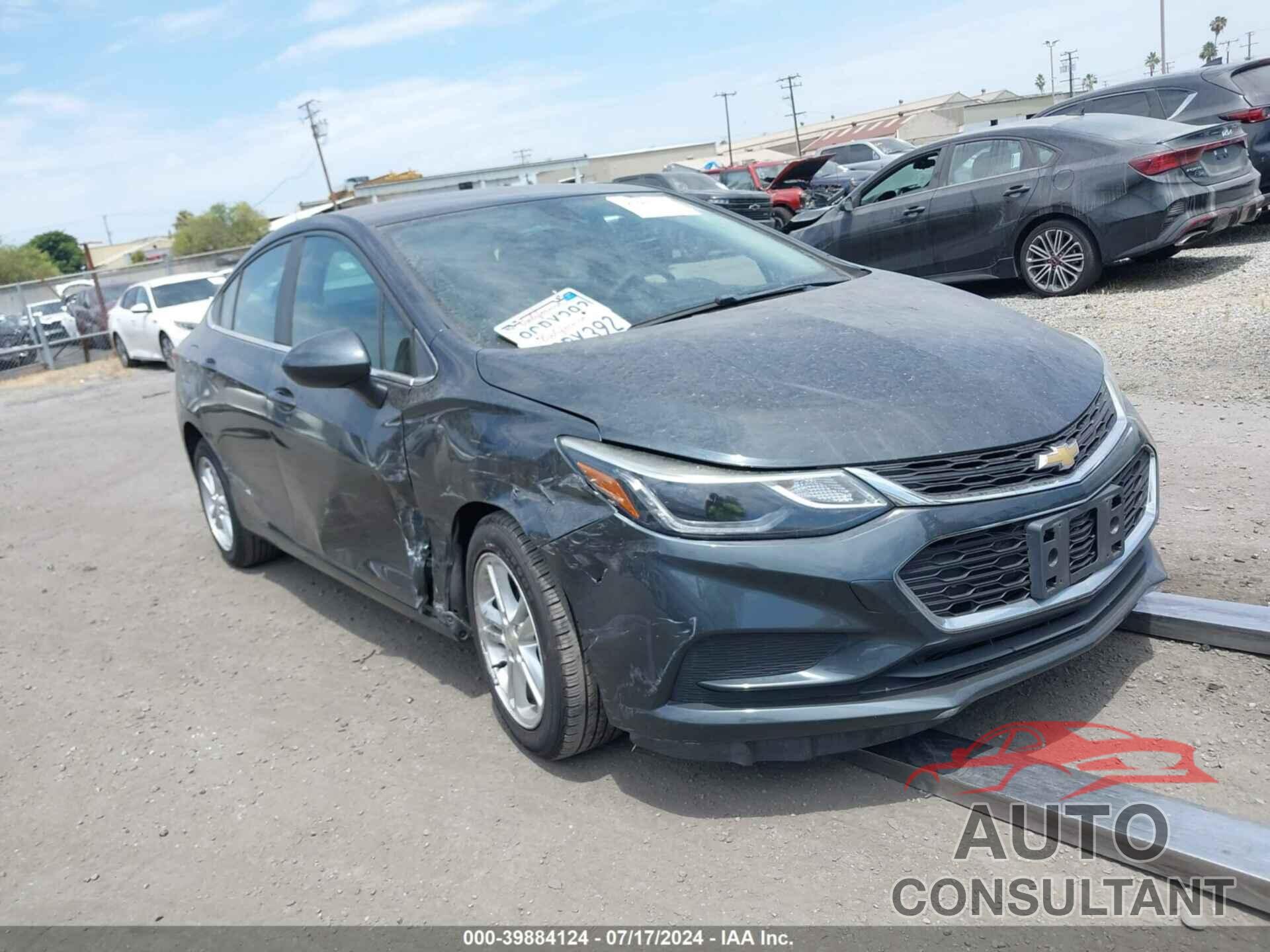 CHEVROLET CRUZE 2018 - 1G1BE5SM7J7182546