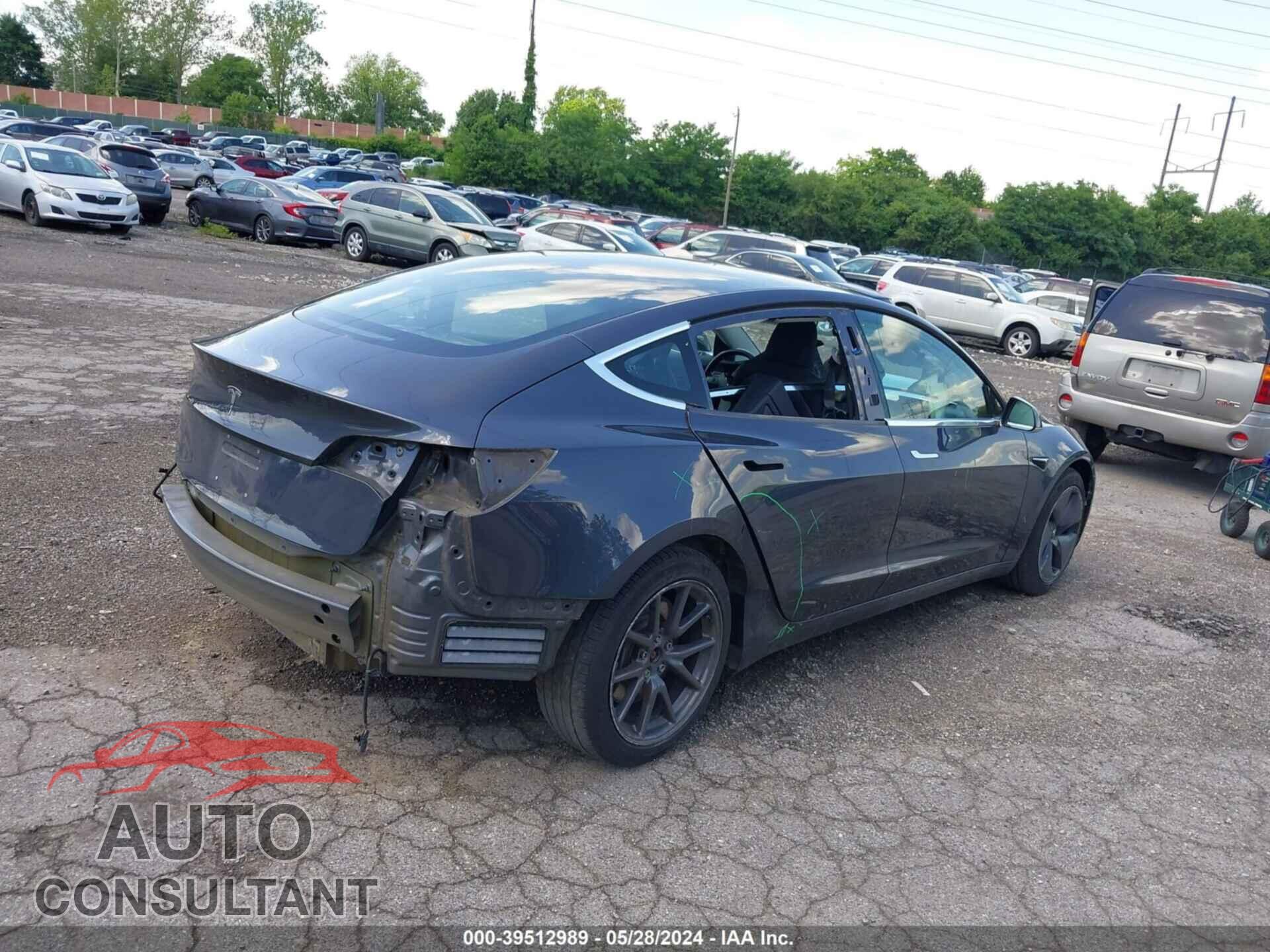 TESLA MODEL 3 2018 - 5YJ3E1EAXJF052910