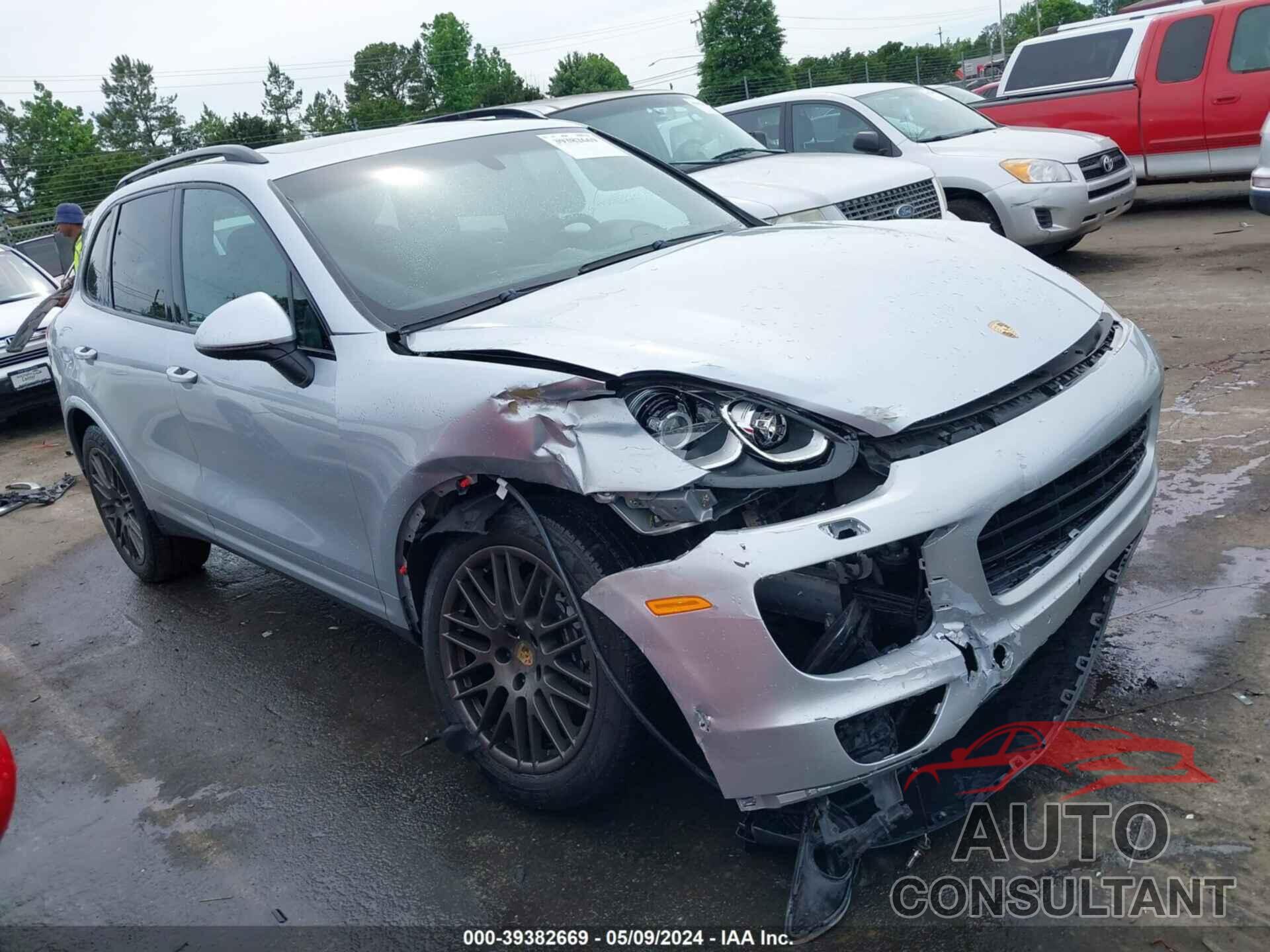 PORSCHE CAYENNE 2017 - WP1AA2A26HKA82313