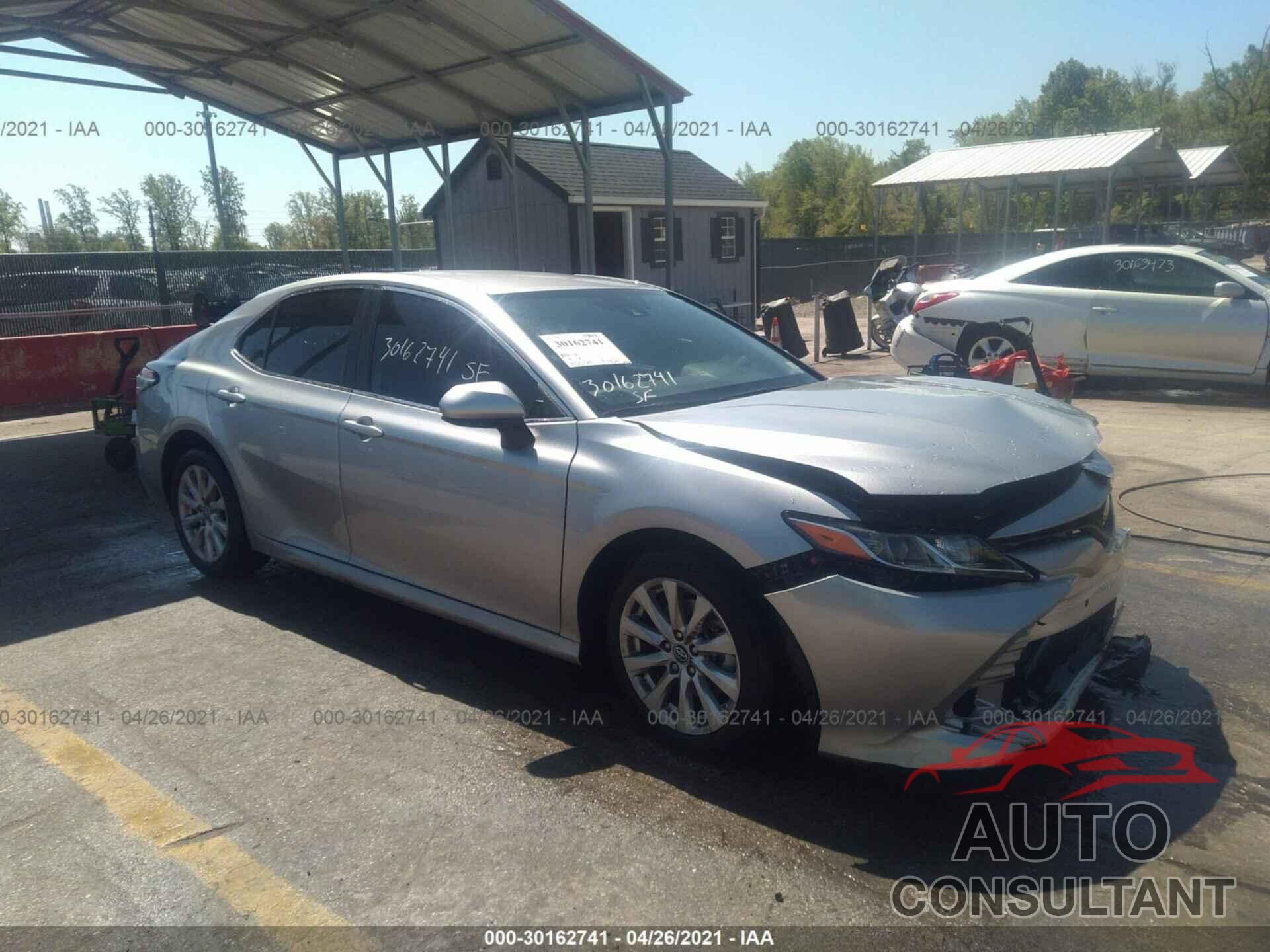 TOYOTA CAMRY 2019 - 4T1B11HK3KU698144
