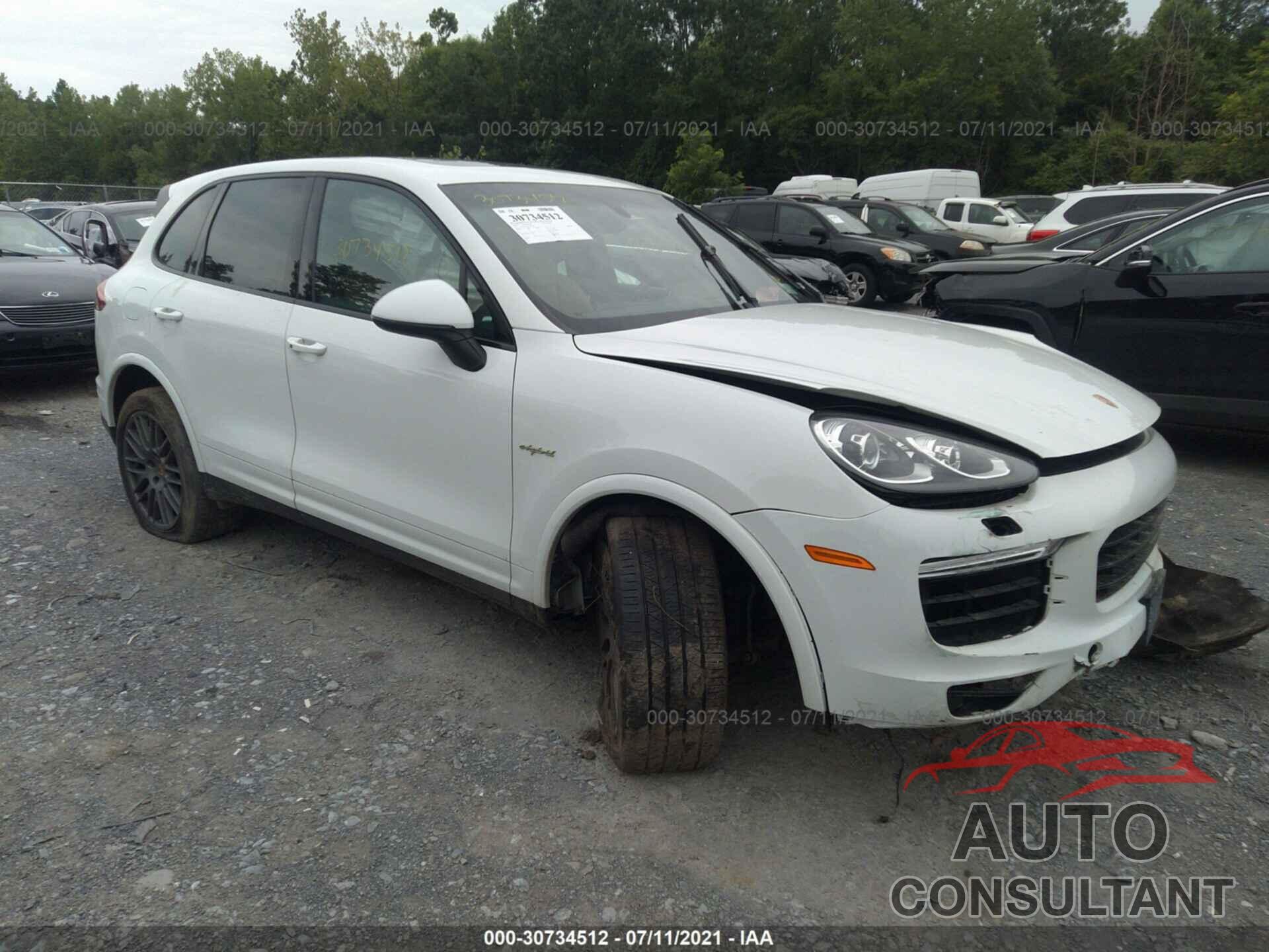 PORSCHE CAYENNE 2017 - WP1AE2A25HLA75285