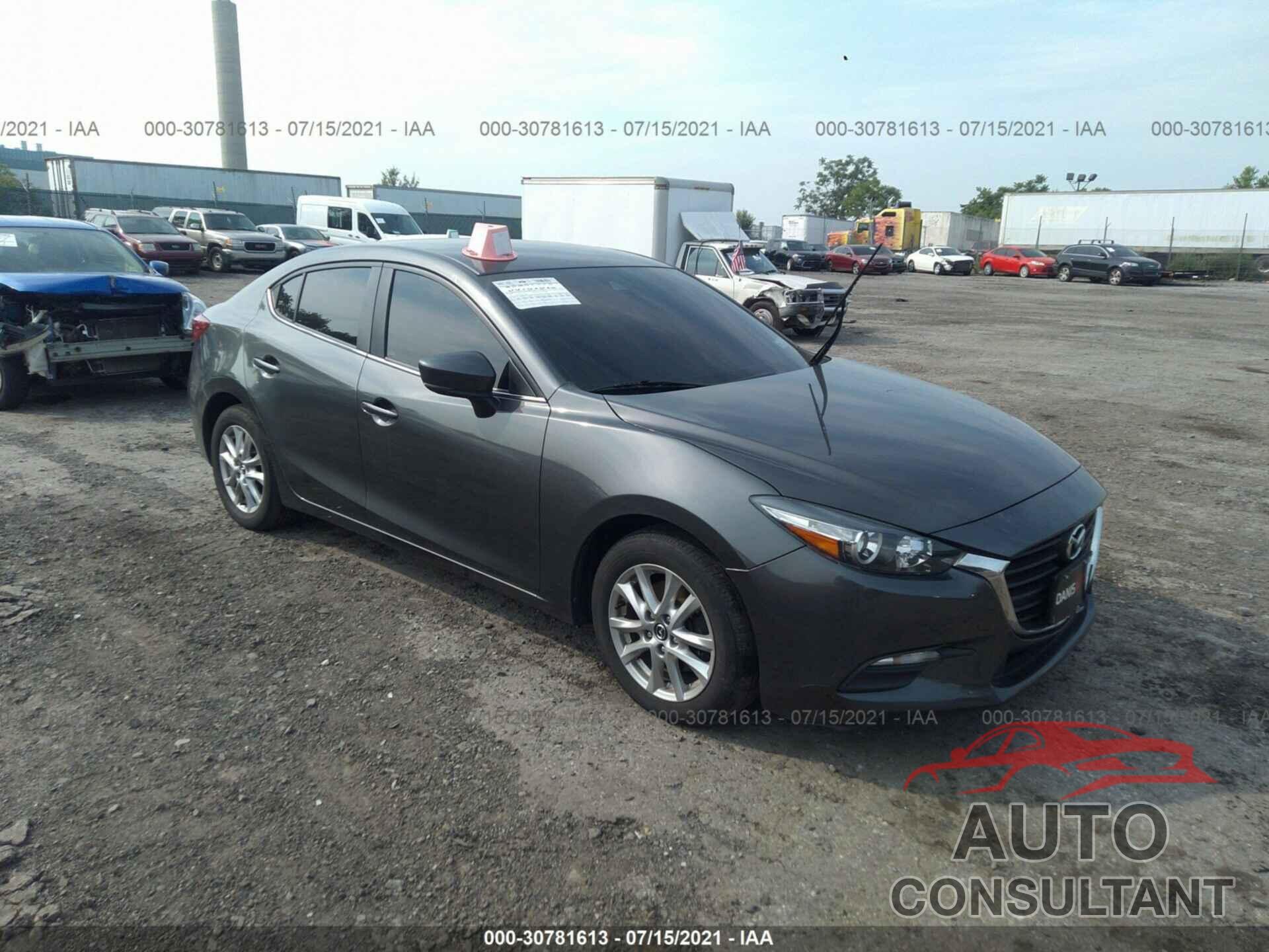 MAZDA MAZDA3 4-DOOR 2018 - 3MZBN1U74JM194941