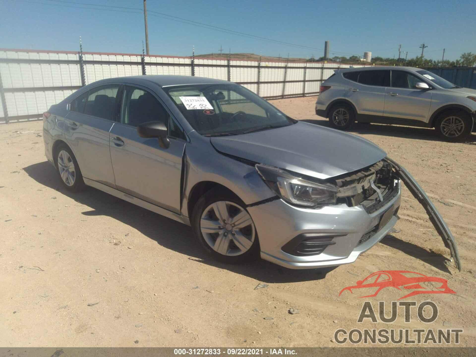 SUBARU LEGACY 2018 - 4S3BNAA68J3046369