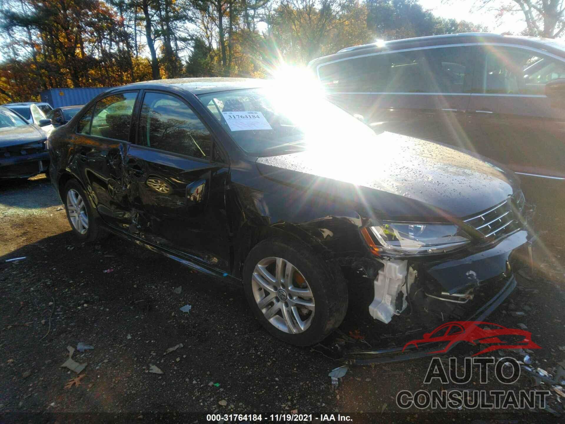 VOLKSWAGEN JETTA 2018 - 3VW2B7AJ6JM226784