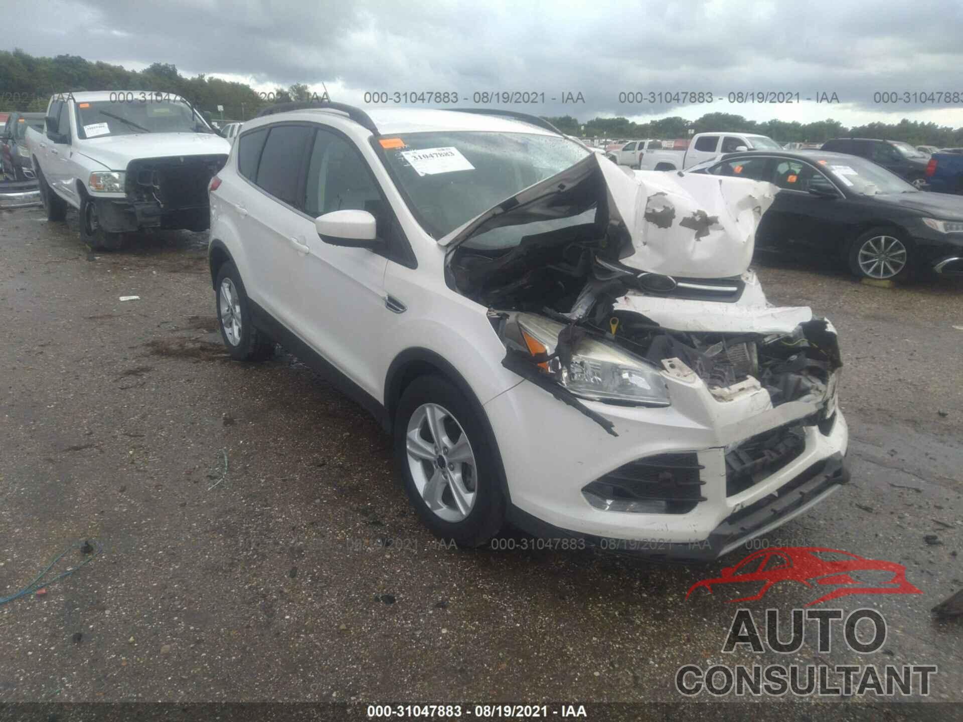 FORD ESCAPE 2016 - 1FMCU0GX7GUB48522