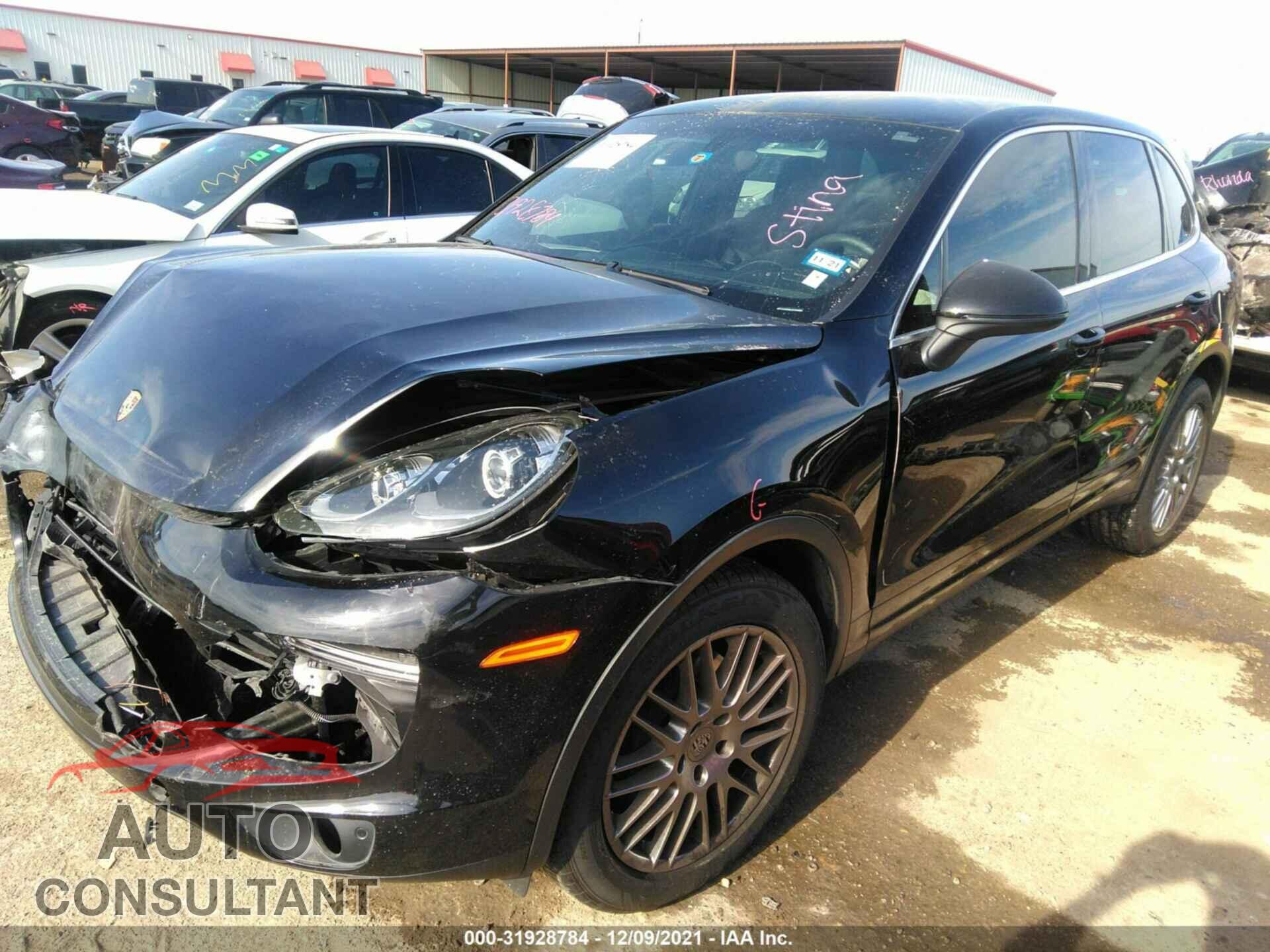 PORSCHE CAYENNE 2018 - WP1AA2A29JKA04680