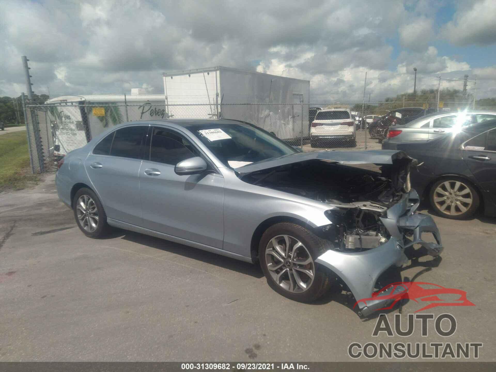 MERCEDES-BENZ C-CLASS 2017 - 55SWF4KB3HU221182