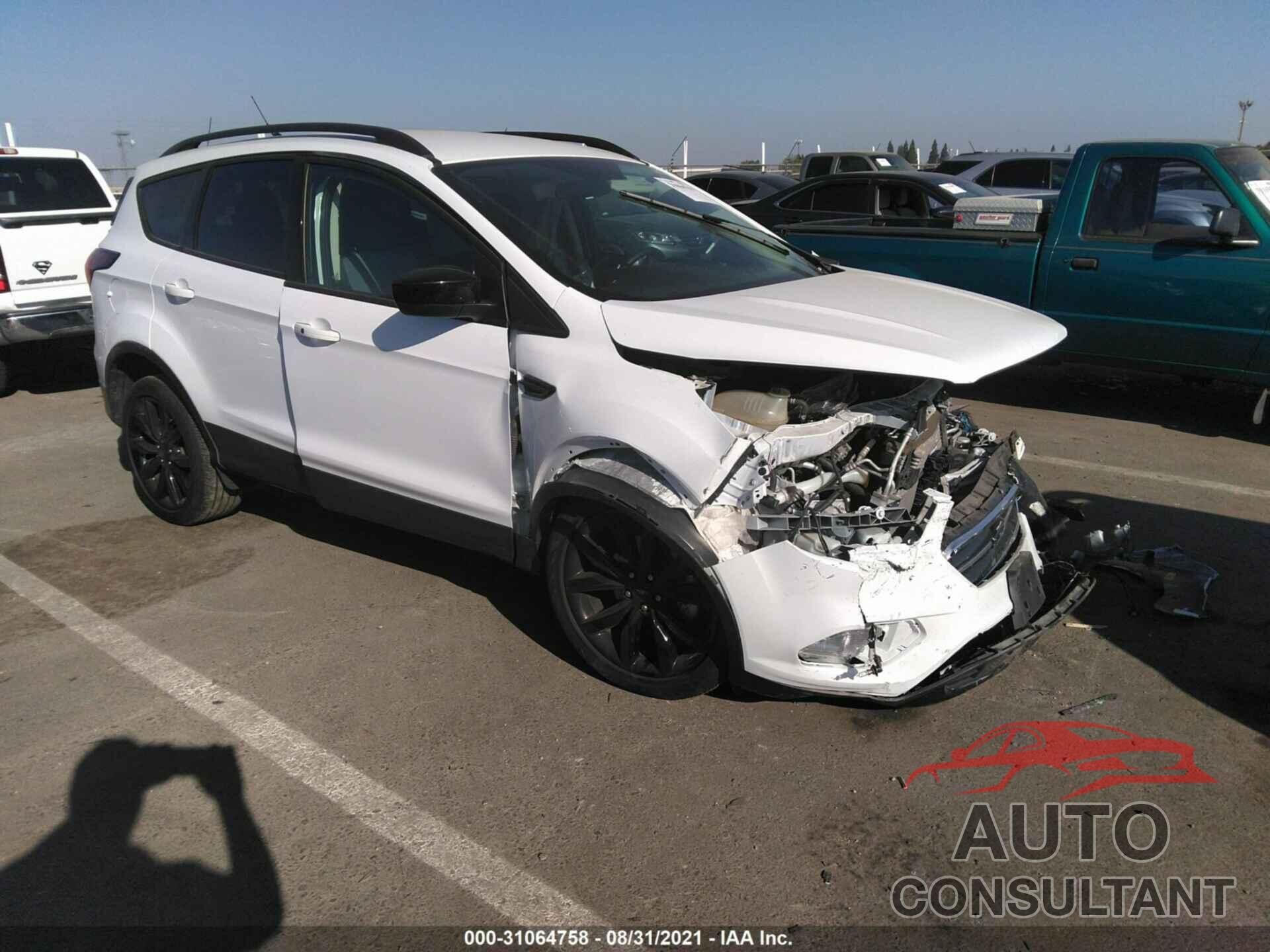 FORD ESCAPE 2019 - 1FMCU0GD6KUB07202