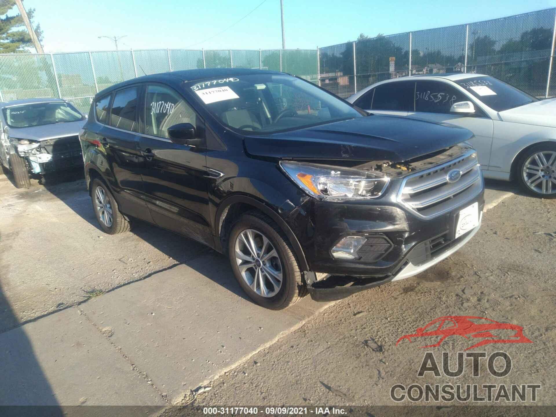 FORD ESCAPE 2017 - 1FMCU9GD1HUB40153
