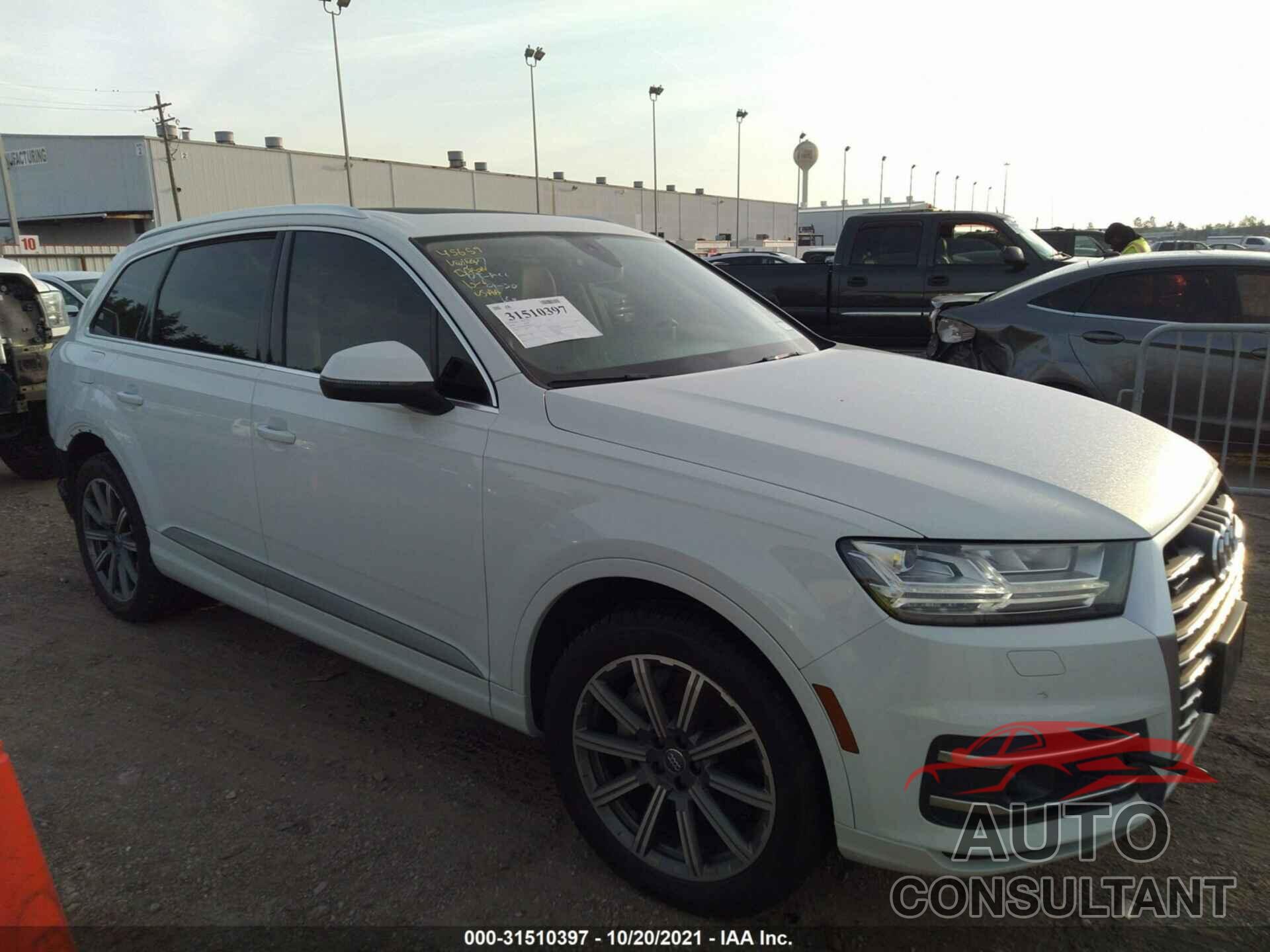 AUDI Q7 2018 - WA1LHAF77JD043500