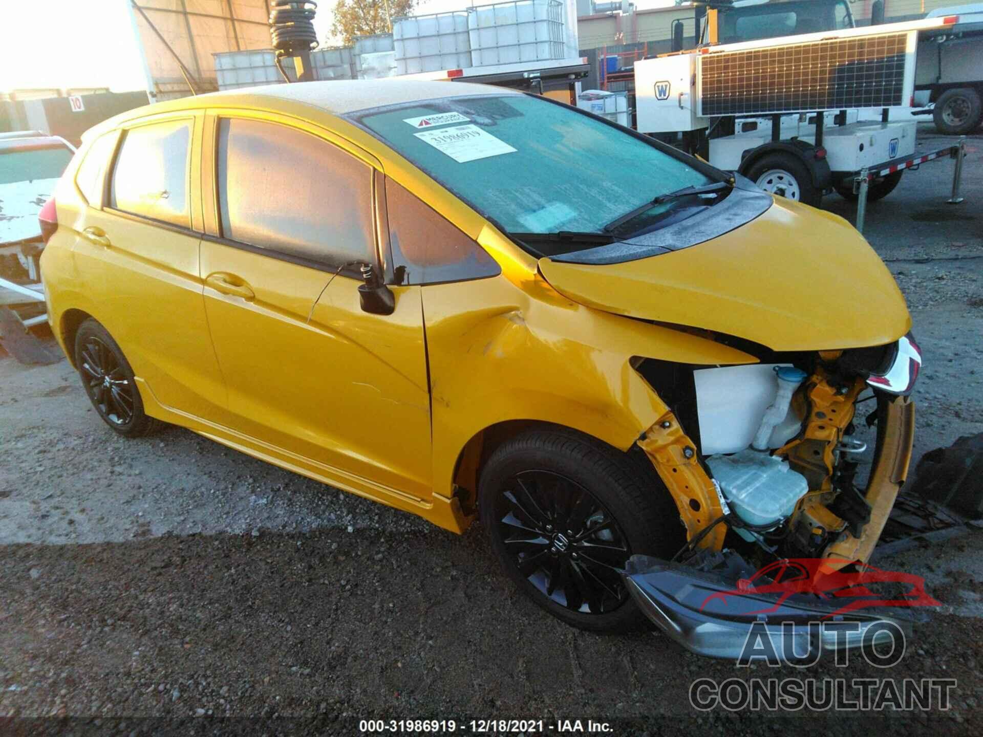 HONDA FIT 2018 - 3HGGK5H70JM715187
