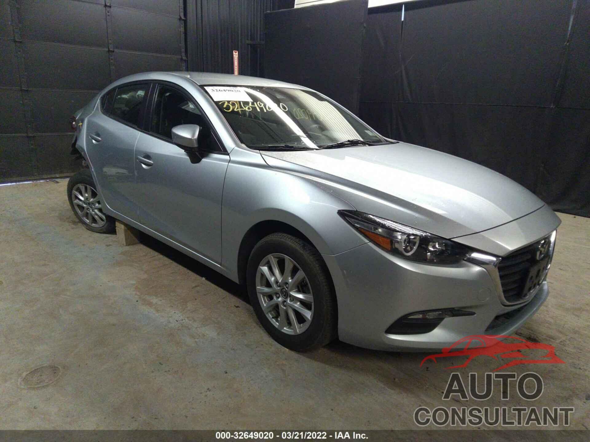 MAZDA MAZDA3 4-DOOR 2018 - 3MZBN1U76JM276248
