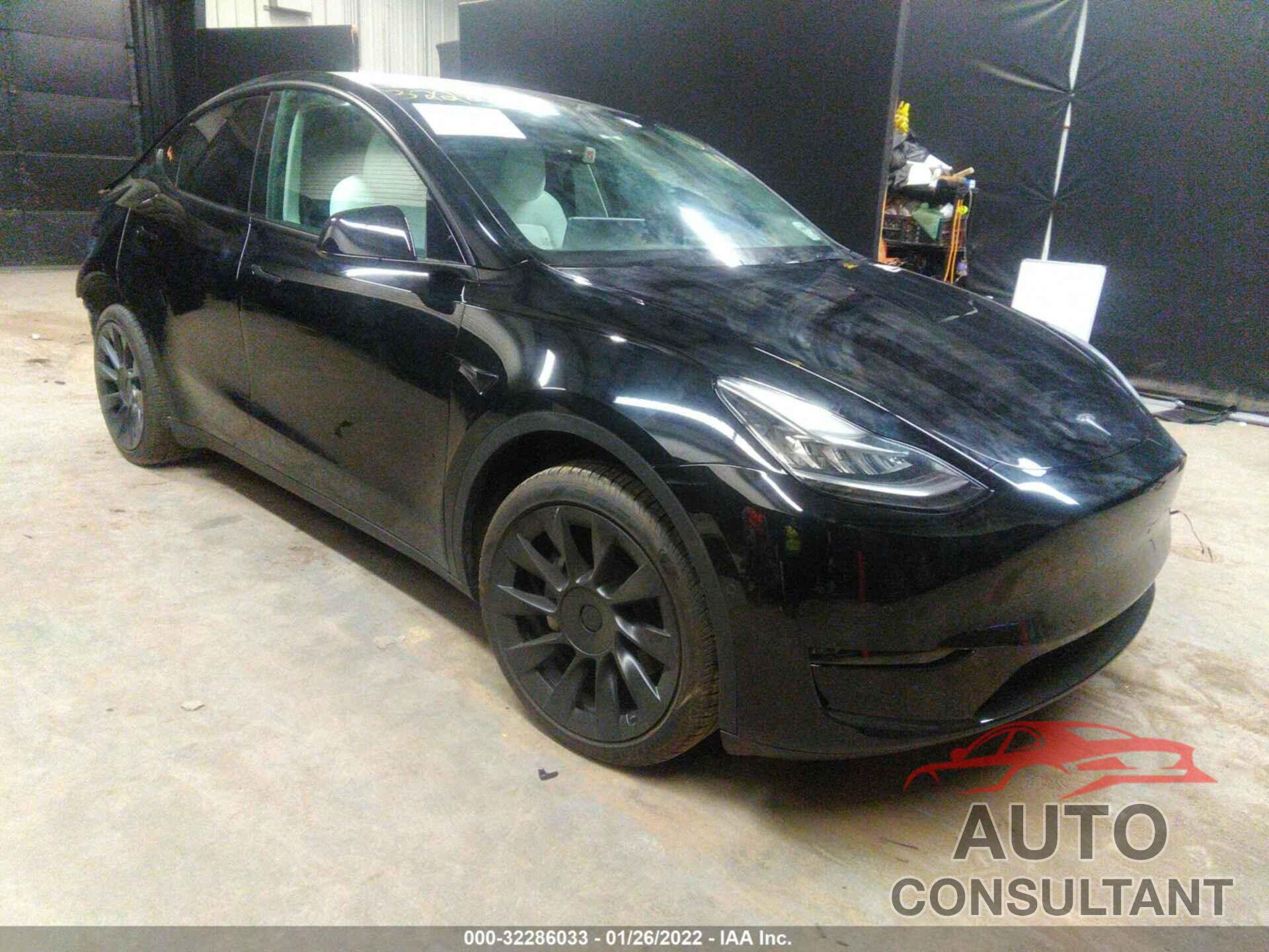 TESLA MODEL Y 2021 - 5YJYGAEE0MF293902