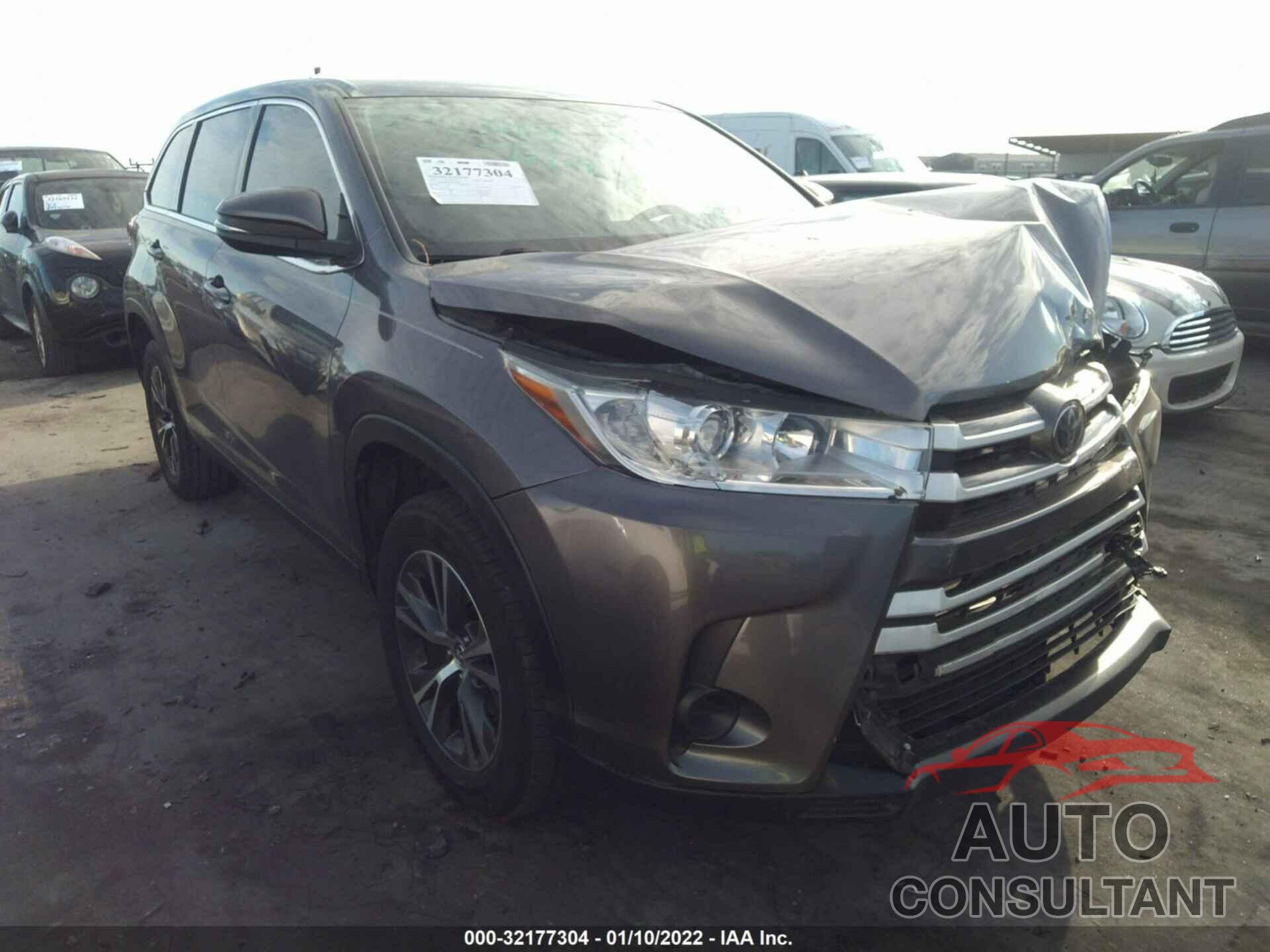 TOYOTA HIGHLANDER 2019 - 5TDZARFH5KS053508