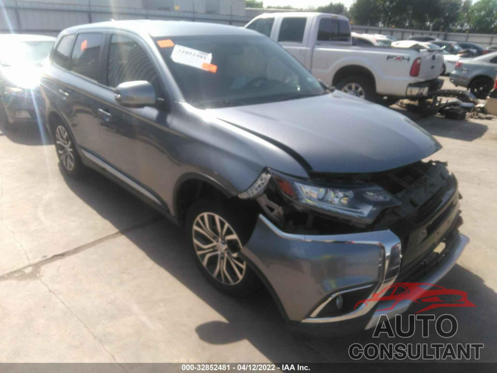 MITSUBISHI OUTLANDER 2017 - JA4AD3A3XHZ028330