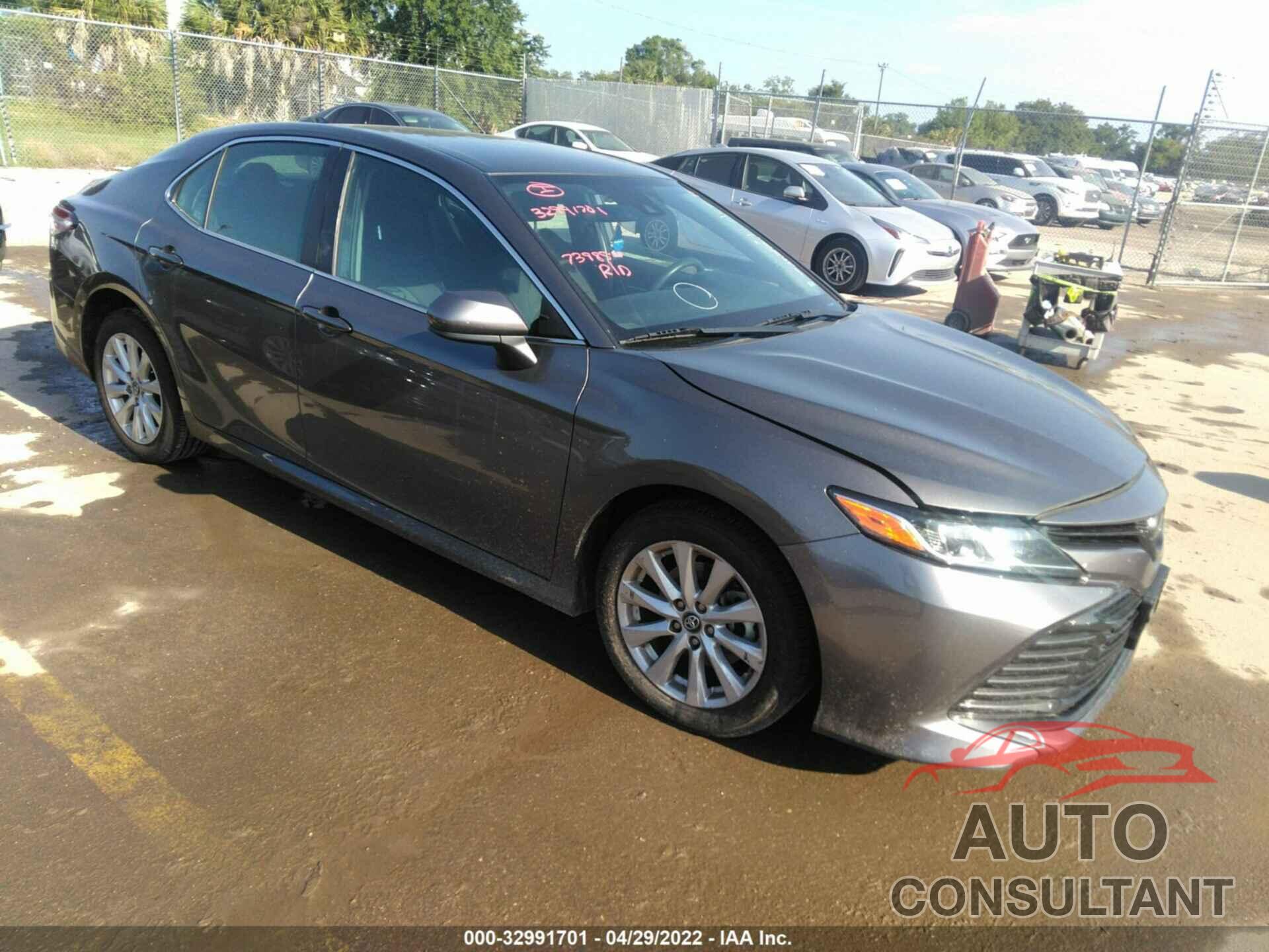 TOYOTA CAMRY 2019 - 4T1B11HK1KU755201