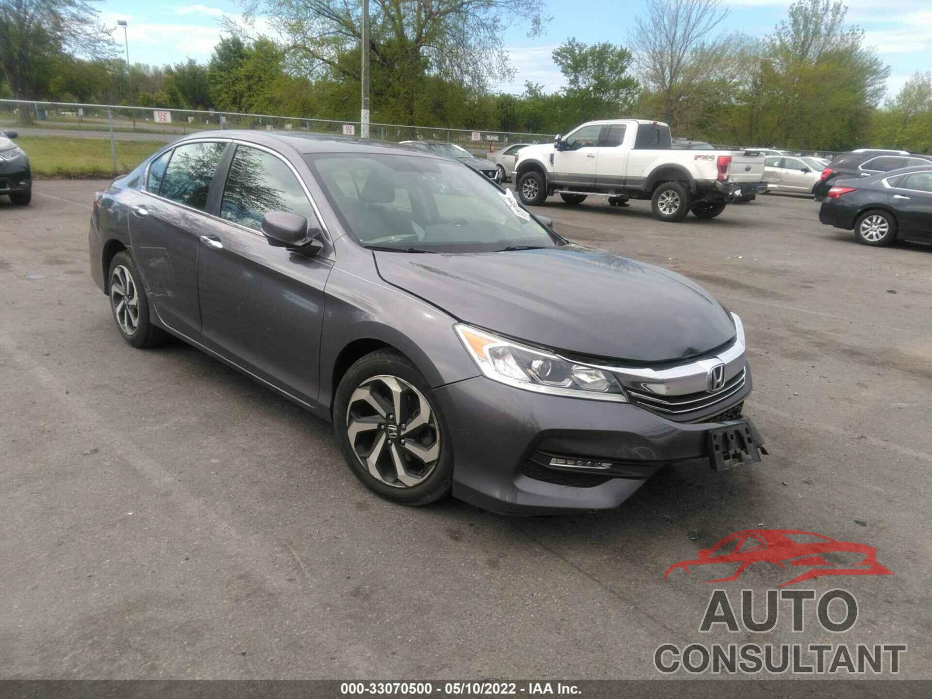 HONDA ACCORD SEDAN 2016 - 1HGCR2F88GA116709