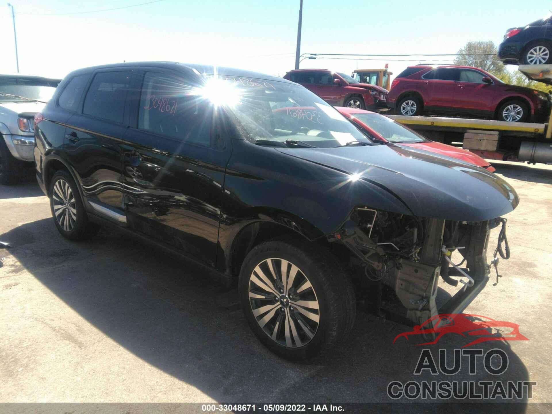 MITSUBISHI OUTLANDER 2019 - JA4AD2A33KZ030857