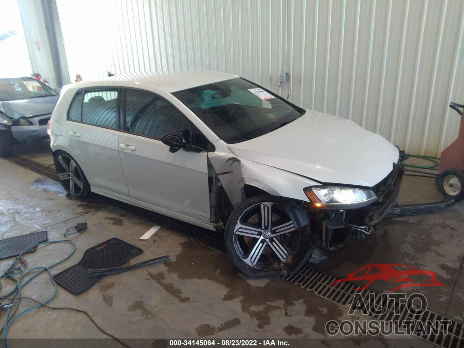 VOLKSWAGEN GOLF R 2017 - WVWWF7AUXHW026570