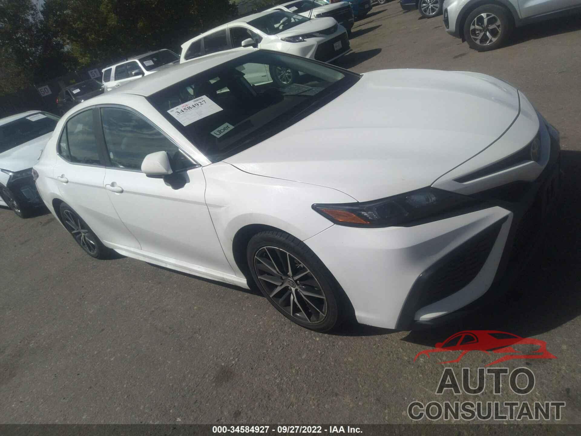 TOYOTA CAMRY 2021 - 4T1G11AK1MU586591
