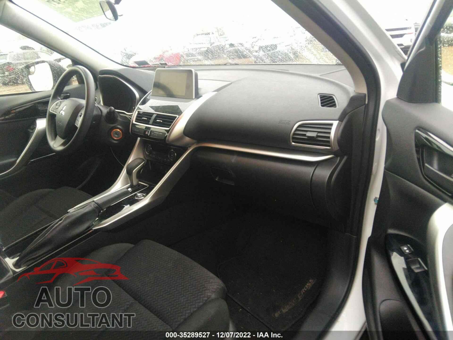 MITSUBISHI ECLIPSE CROSS 2019 - JA4AT4AA2KZ028577