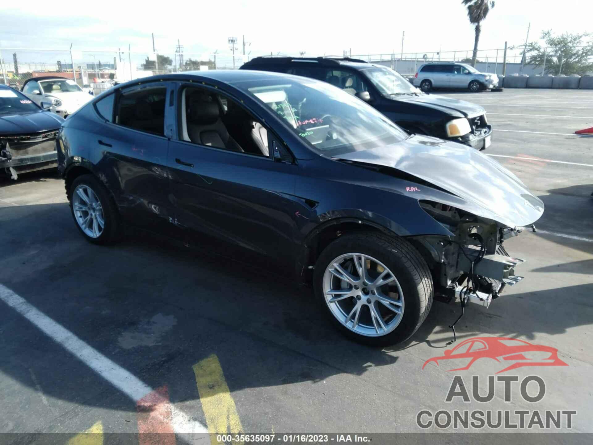 TESLA MODEL Y 2021 - 5YJYGDEE6MF075688