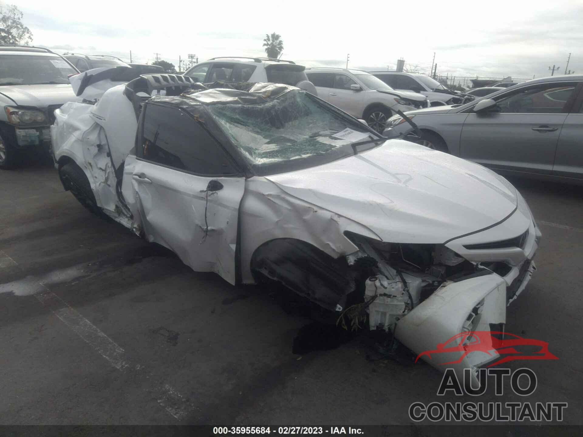 TOYOTA CAMRY 2022 - 4T1KZ1AK6NU067251
