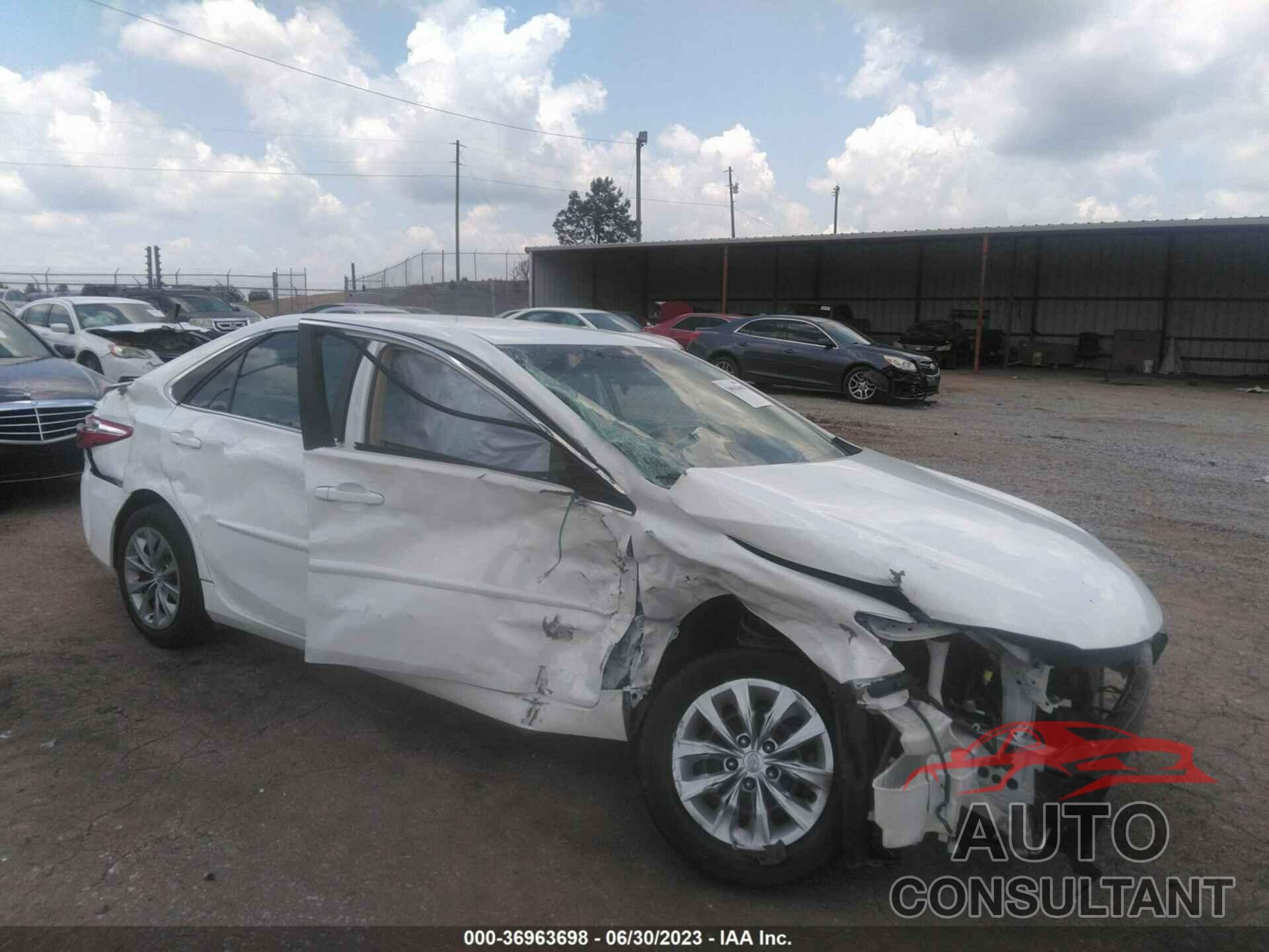 TOYOTA CAMRY 2016 - 4T4BF1FKXGR554866