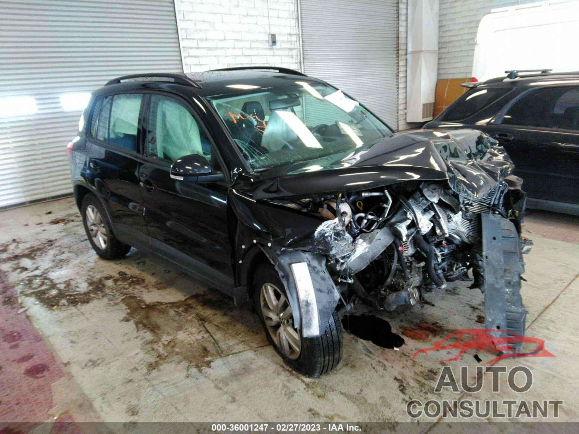 VOLKSWAGEN TIGUAN 2016 - WVGAV7AX3GW603229