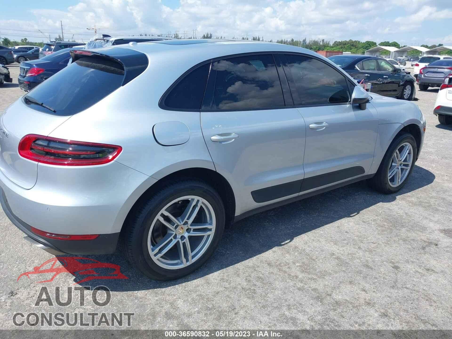 PORSCHE MACAN 2018 - WP1AA2A56JLB02263