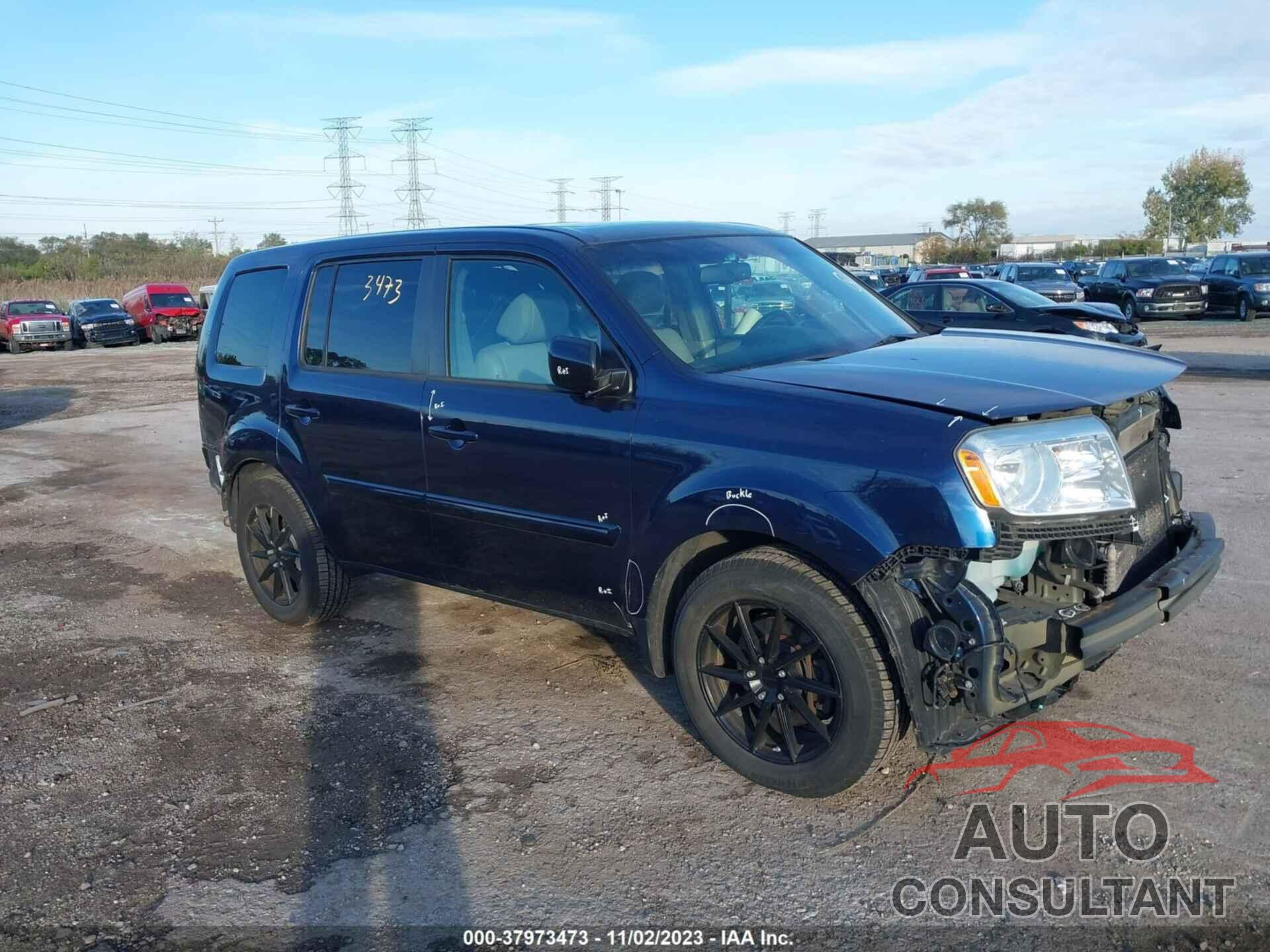 HONDA PILOT 2015 - 5FNYF4H56FB001561