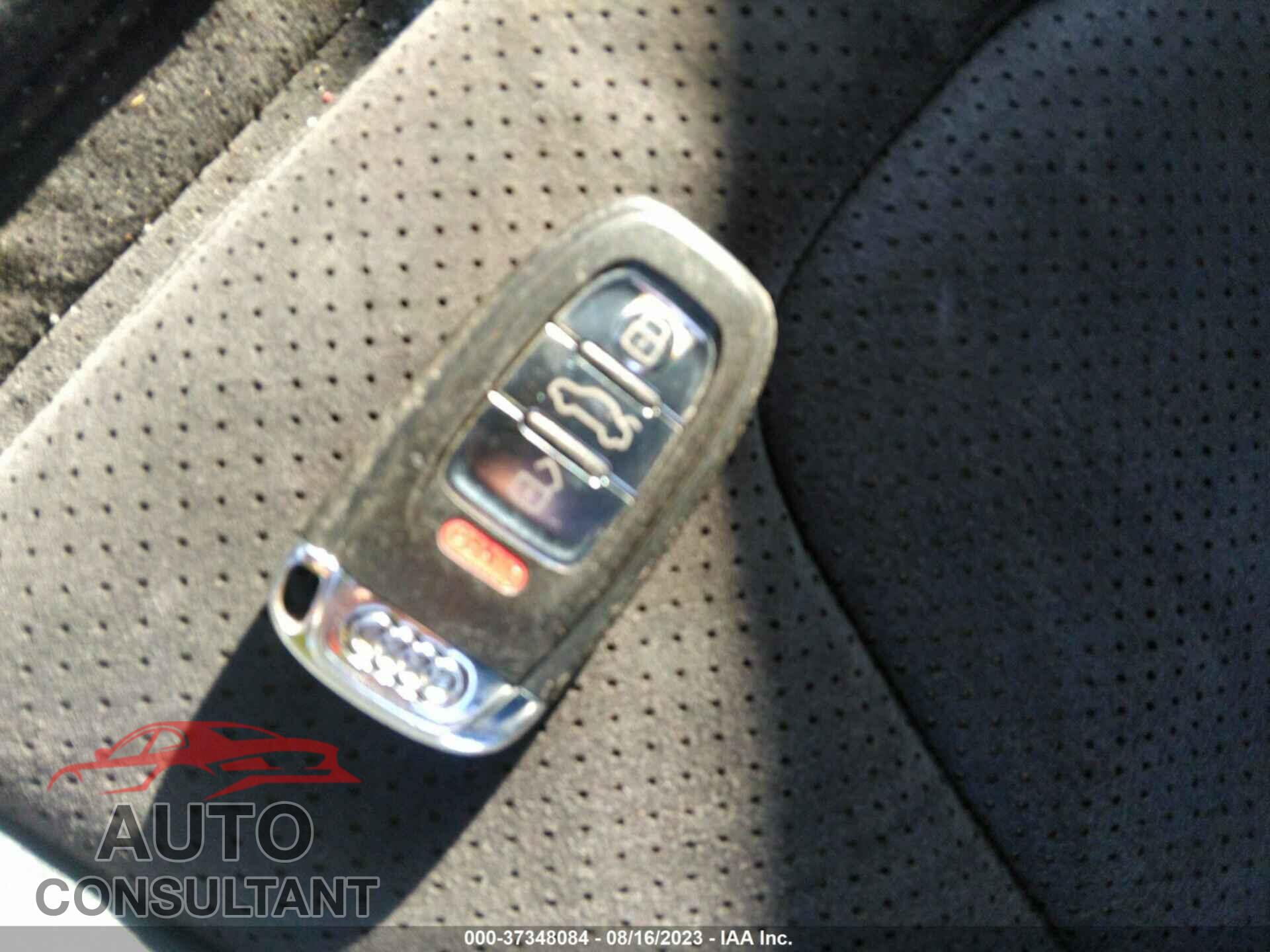 AUDI A5 2011 - WAUWFAFR1BA073473