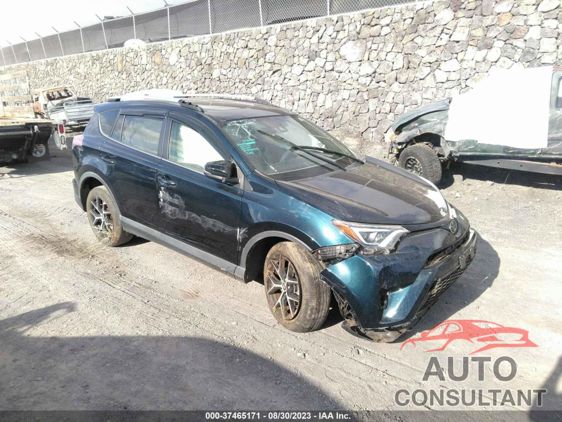 TOYOTA RAV4 2018 - JTMNFREV7JJ185575