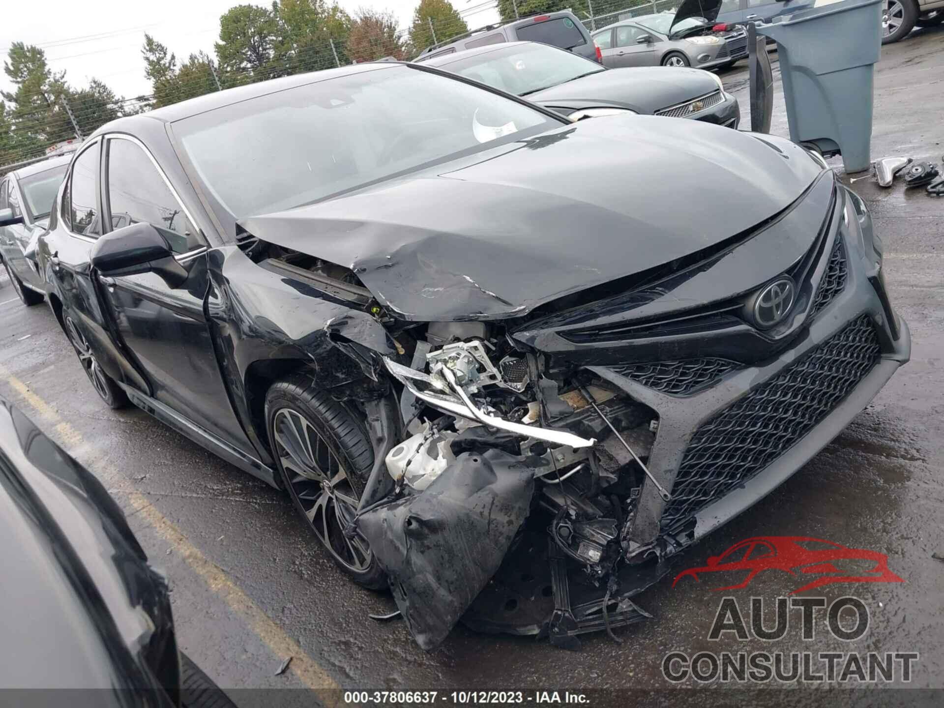 TOYOTA CAMRY 2019 - 4T1B11HK2KU281646