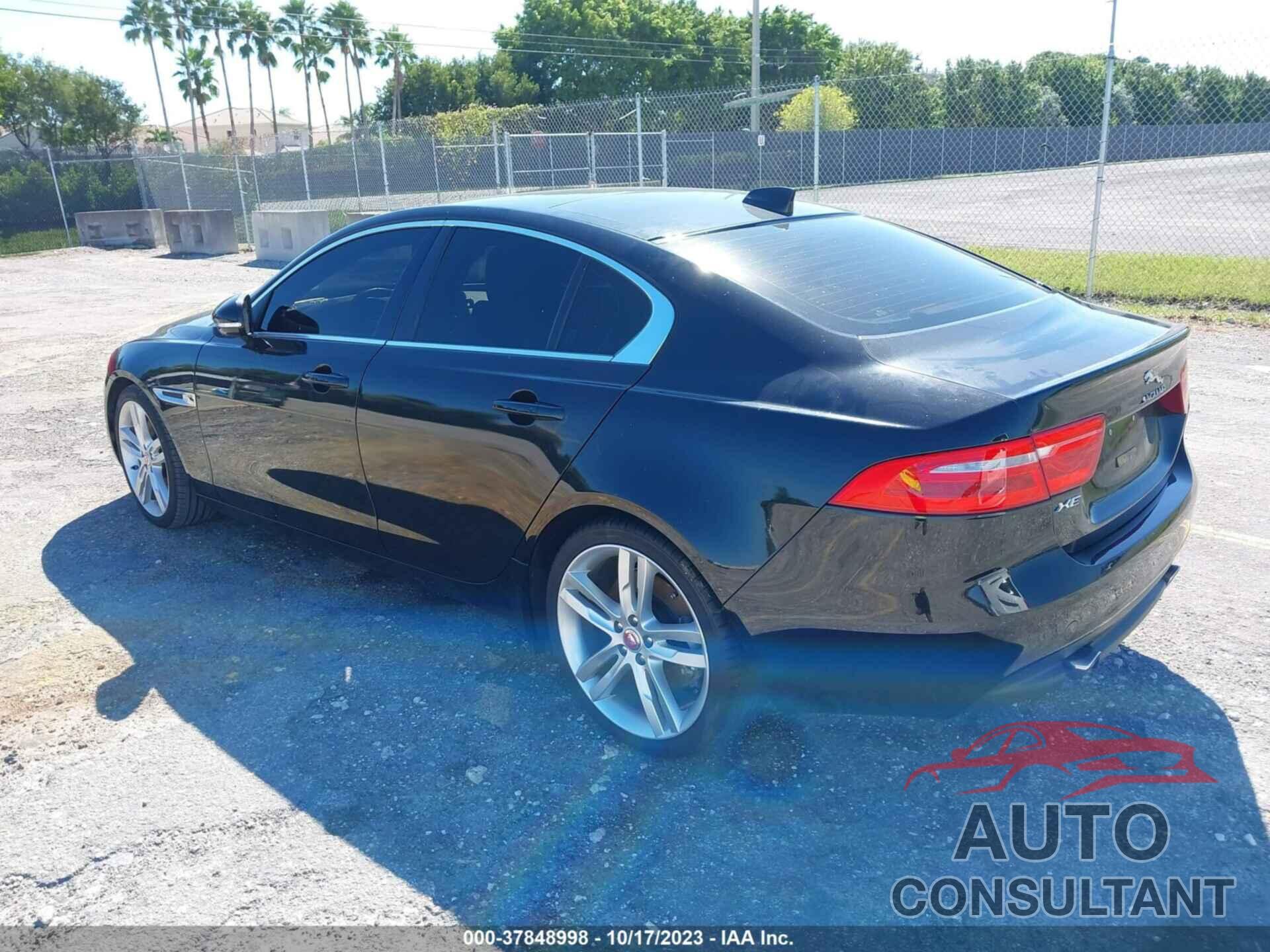 JAGUAR XE 2017 - SAJAE4BV1HA977127