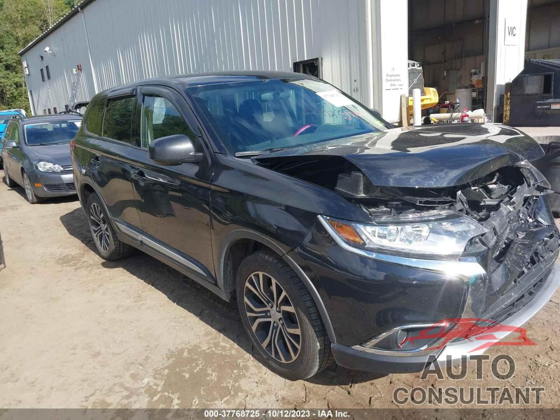 MITSUBISHI OUTLANDER 2018 - JA4AZ3A37JZ057355