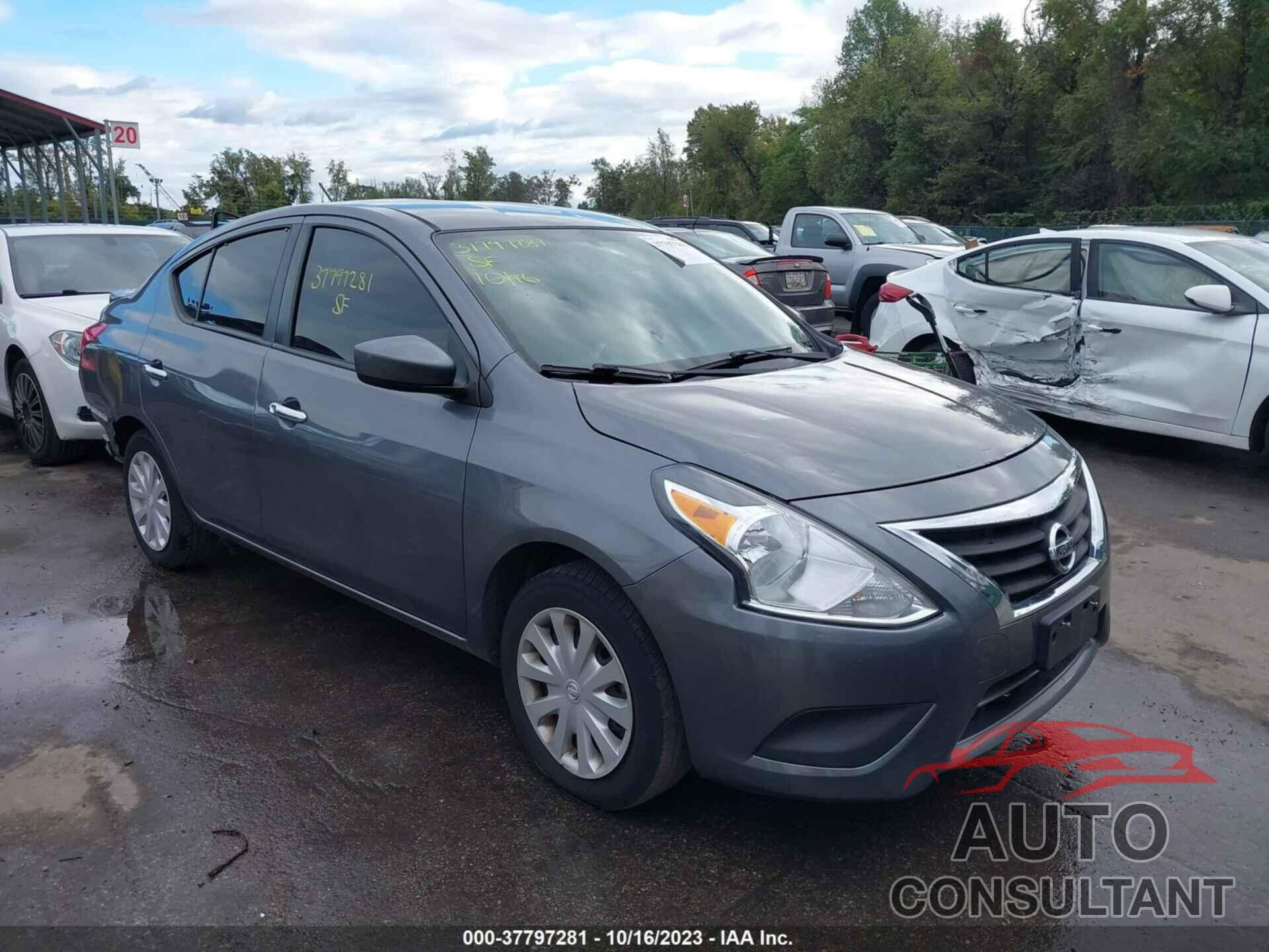 NISSAN VERSA 2017 - 3N1CN7AP8HL845070