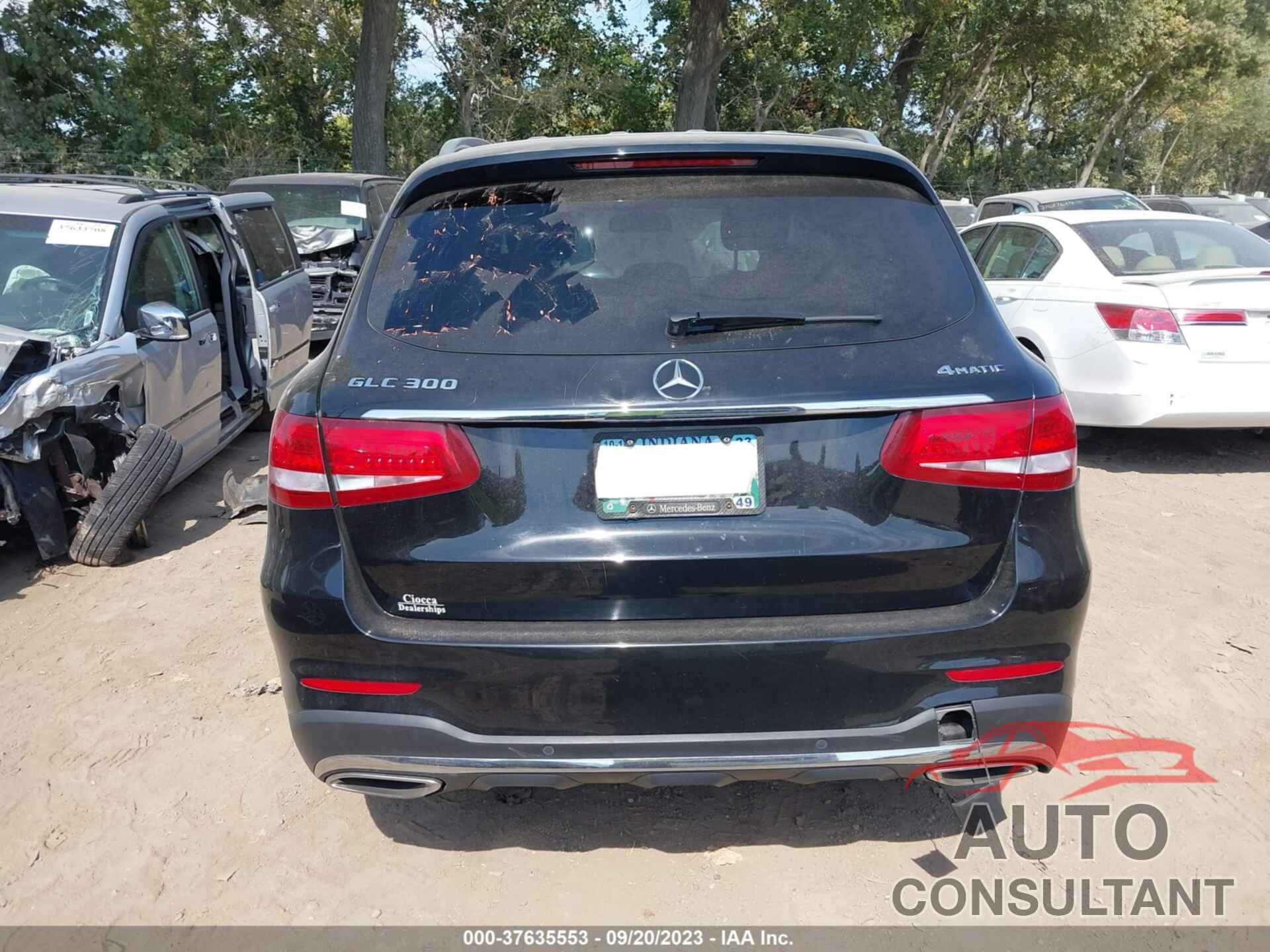 MERCEDES-BENZ GLC 300 2019 - WDC0G4KB0KV129485