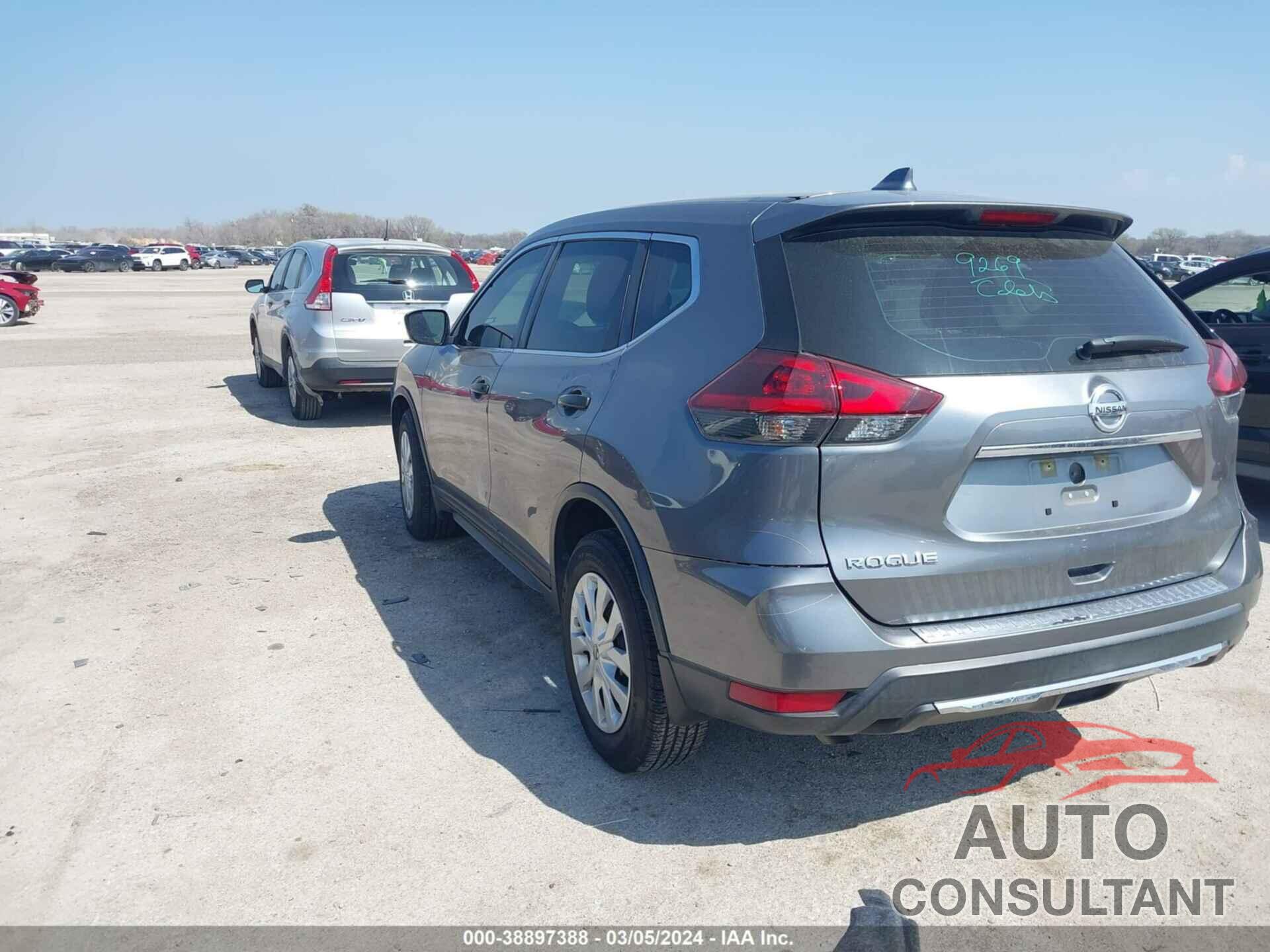 NISSAN ROGUE 2018 - KNMAT2MT8JP620650