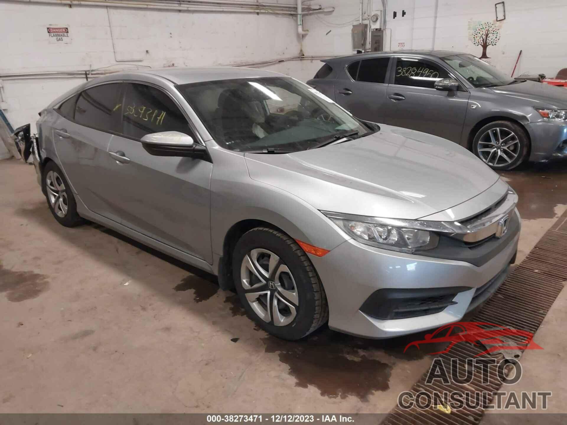 HONDA CIVIC 2018 - 19XFC2F58JE010638