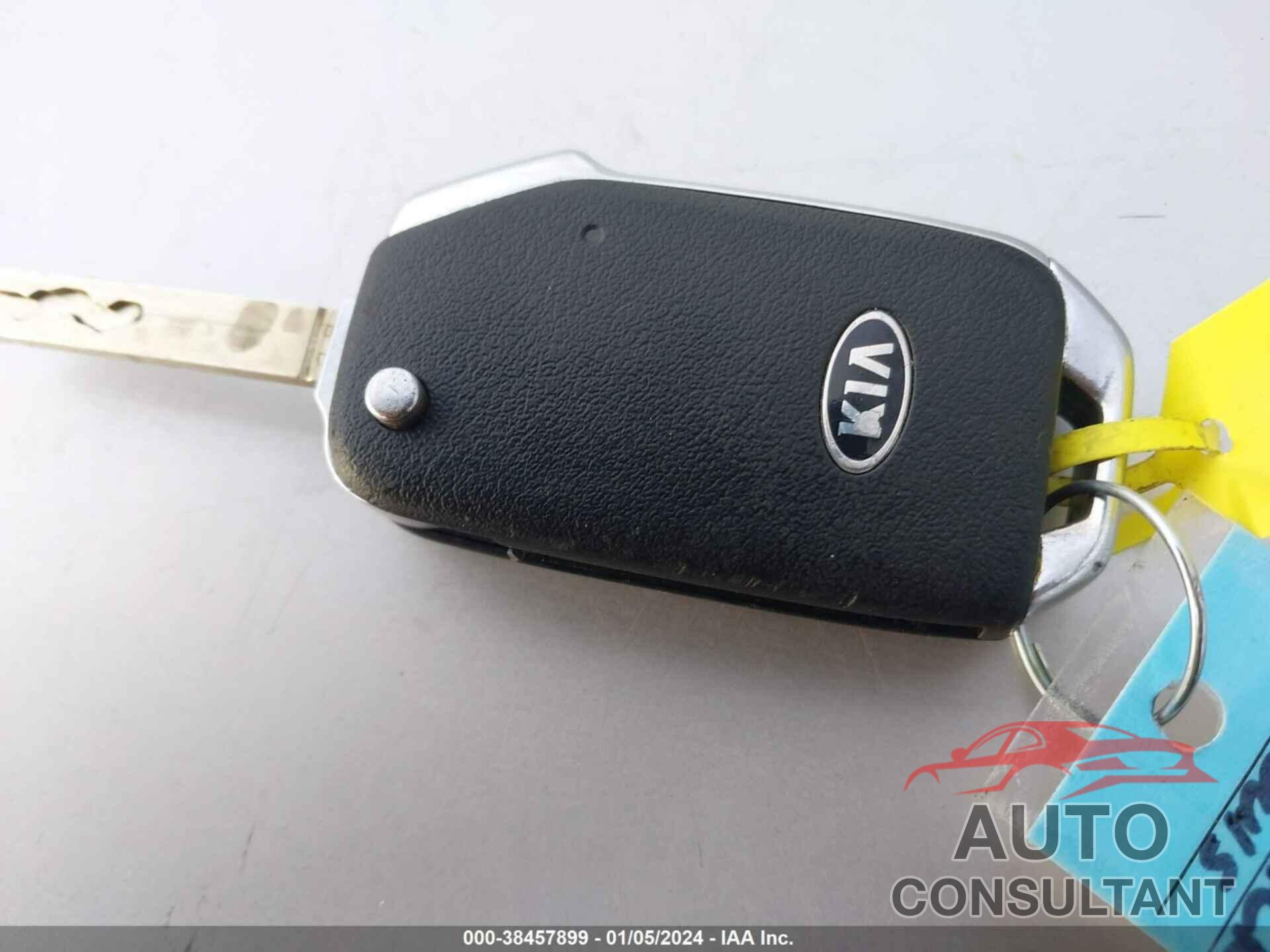 KIA SOUL 2020 - KNDJ23AU5L7093210