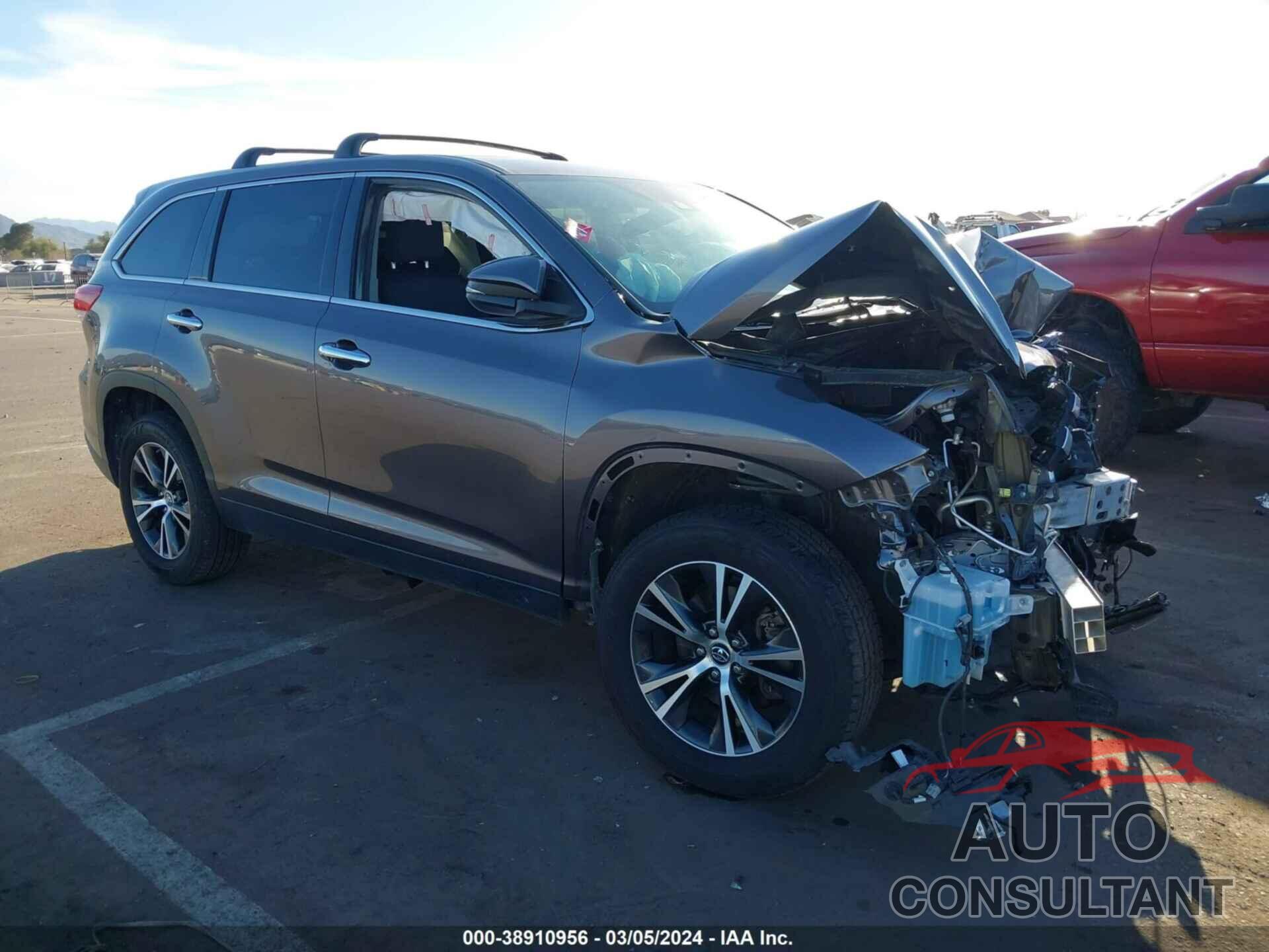 TOYOTA HIGHLANDER 2019 - 5TDZZRFH0KS309496