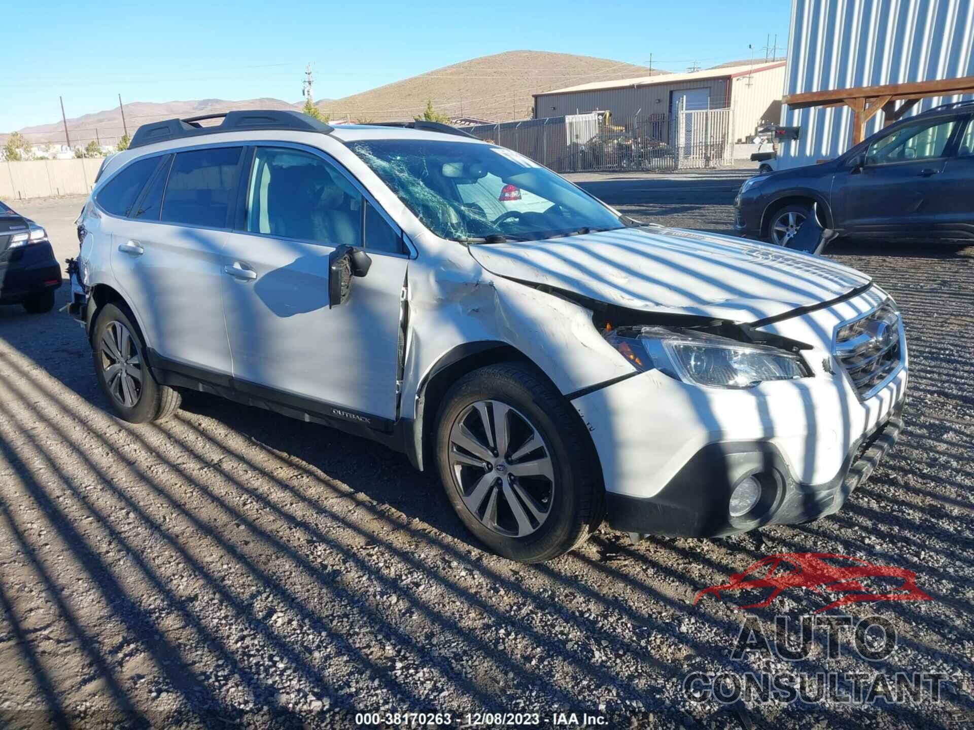 SUBARU OUTBACK 2018 - 4S4BSAKC7J3388341