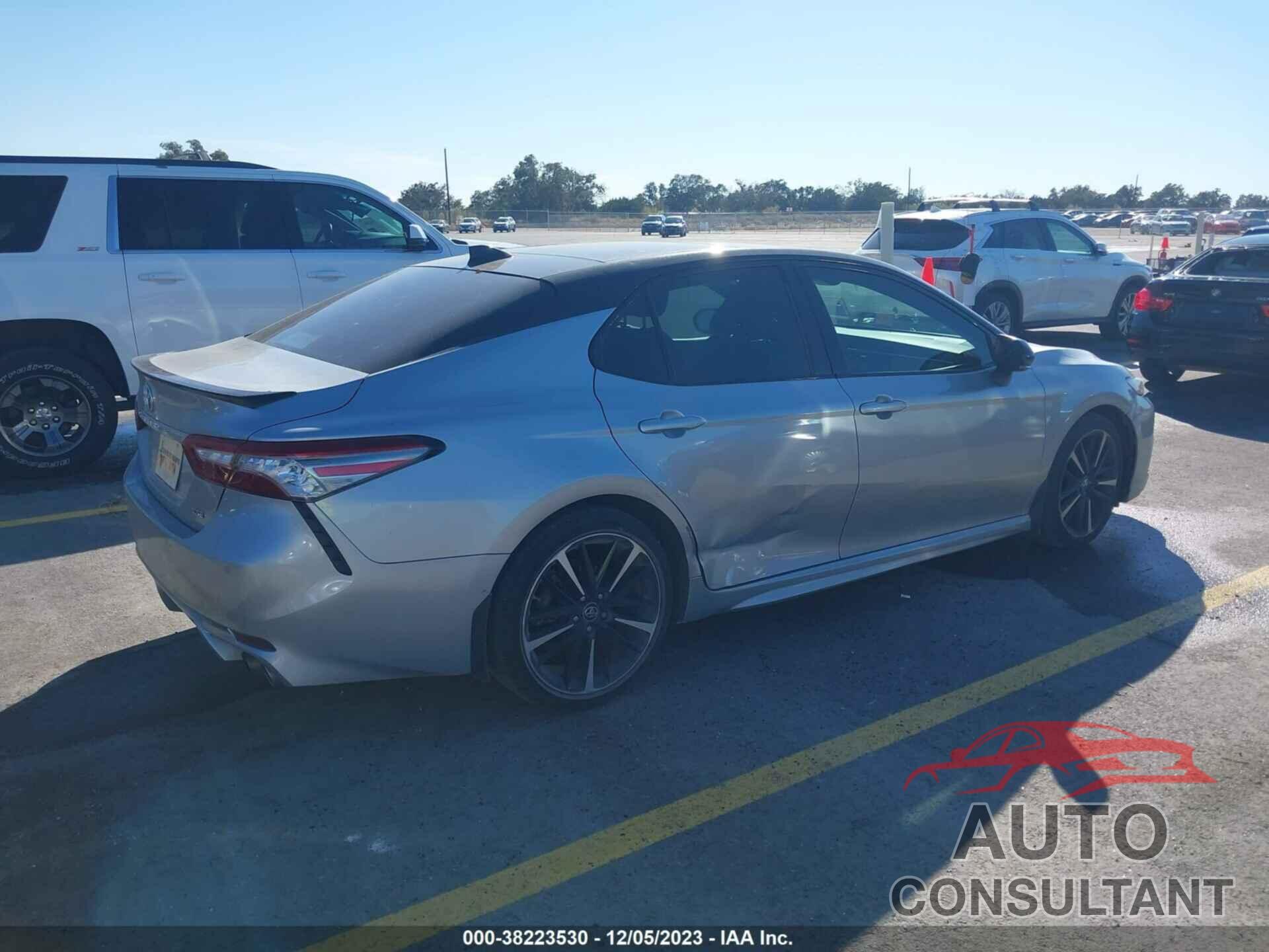 TOYOTA CAMRY 2018 - 4T1BZ1HK8JU019671