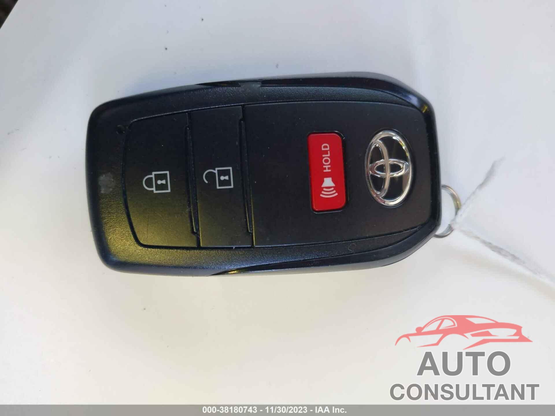 TOYOTA COROLLA CROSS 2022 - 7MUBAABG6NV027154