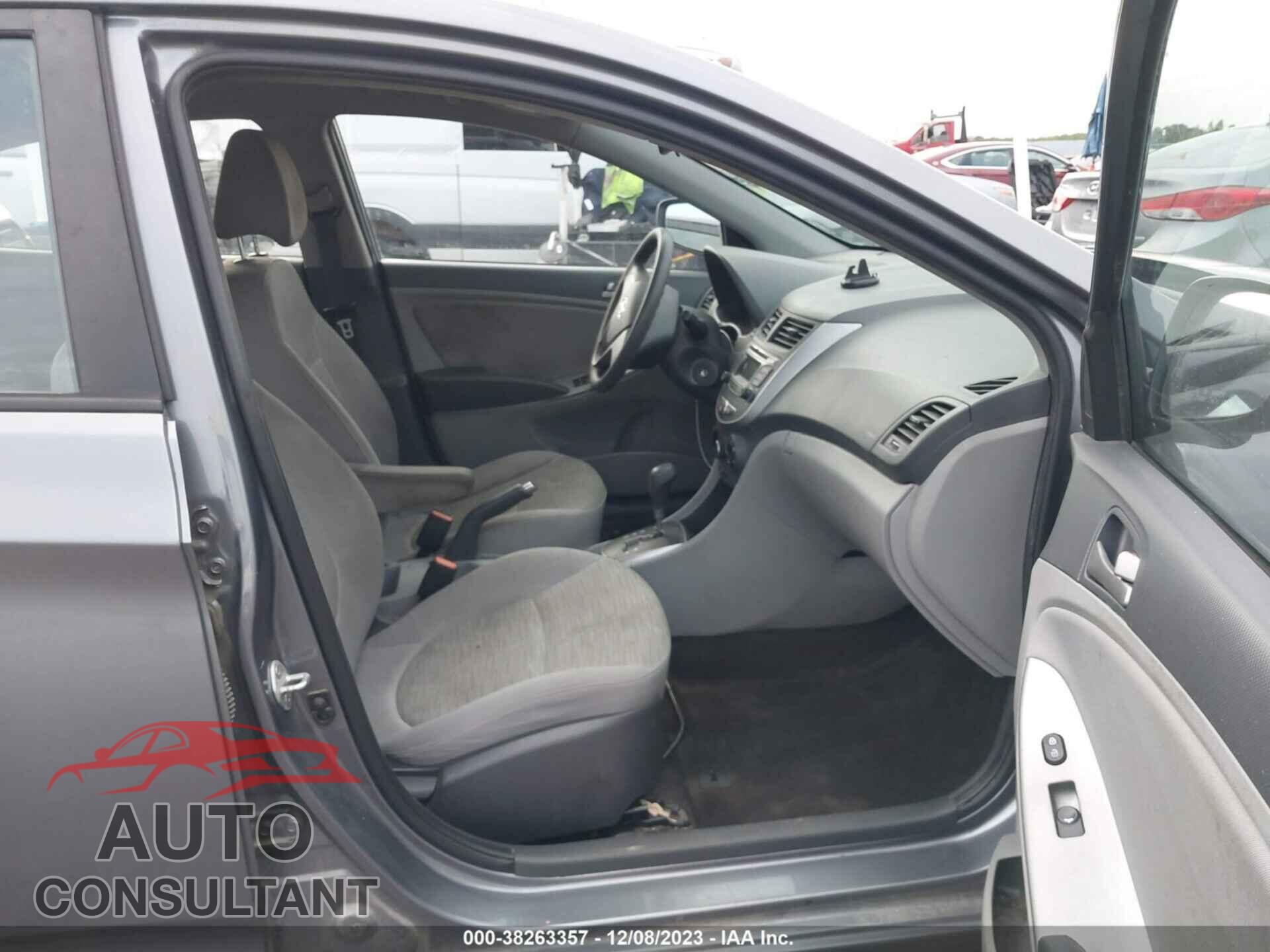 HYUNDAI ACCENT 2017 - KMHCT4AE2HU242570