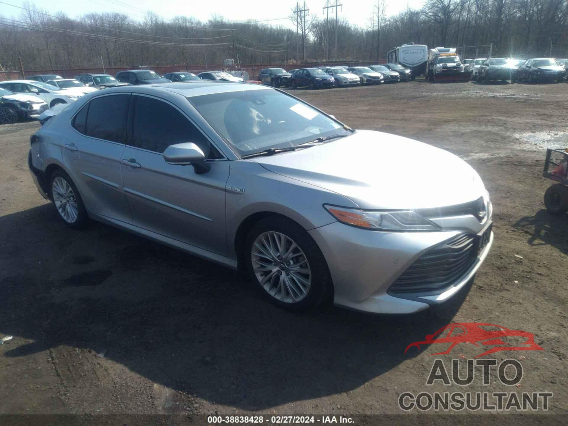 TOYOTA CAMRY 2018 - 4T1B21HK0JU501782