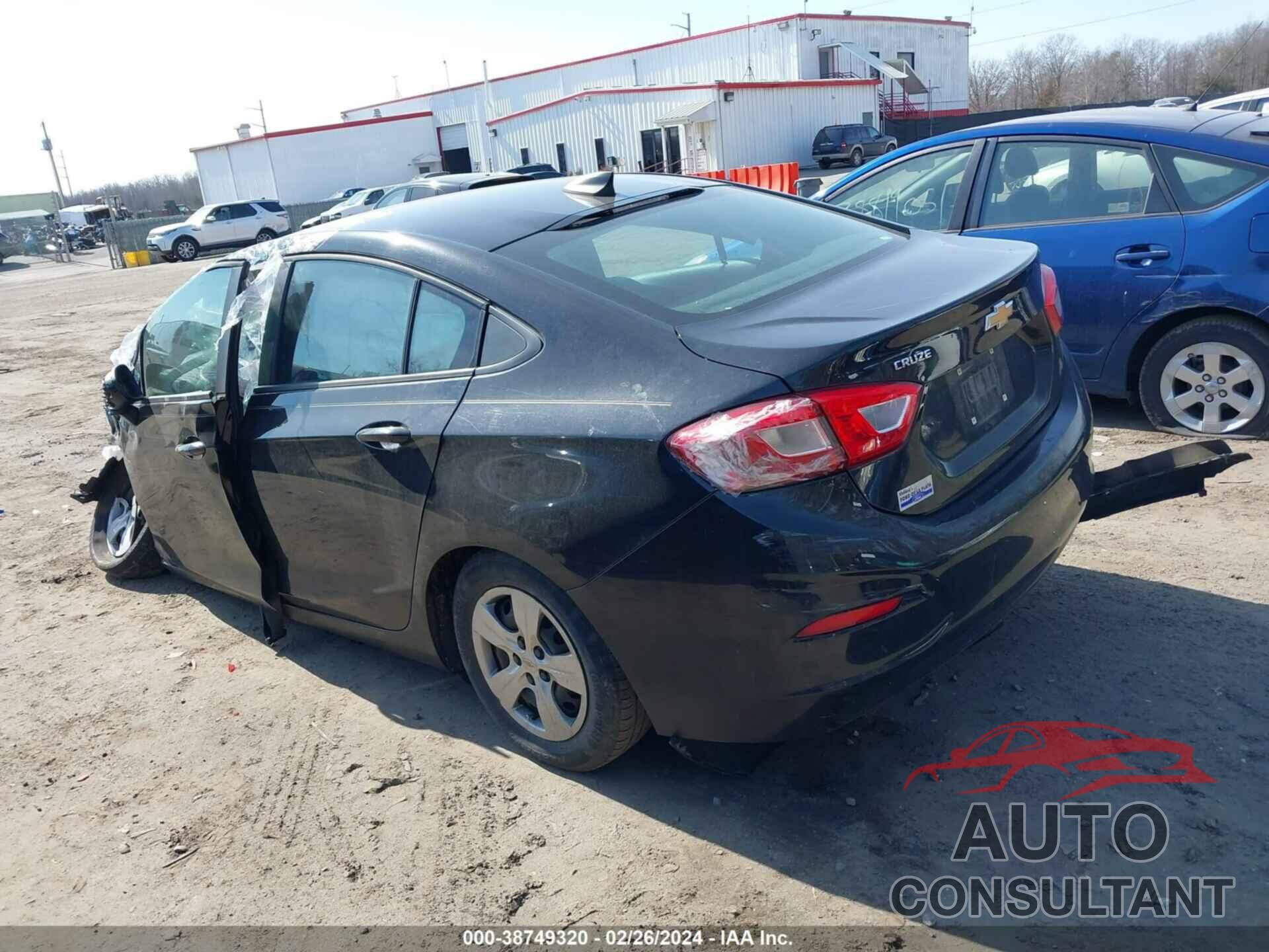 CHEVROLET CRUZE 2018 - 1G1BC5SM0J7129385