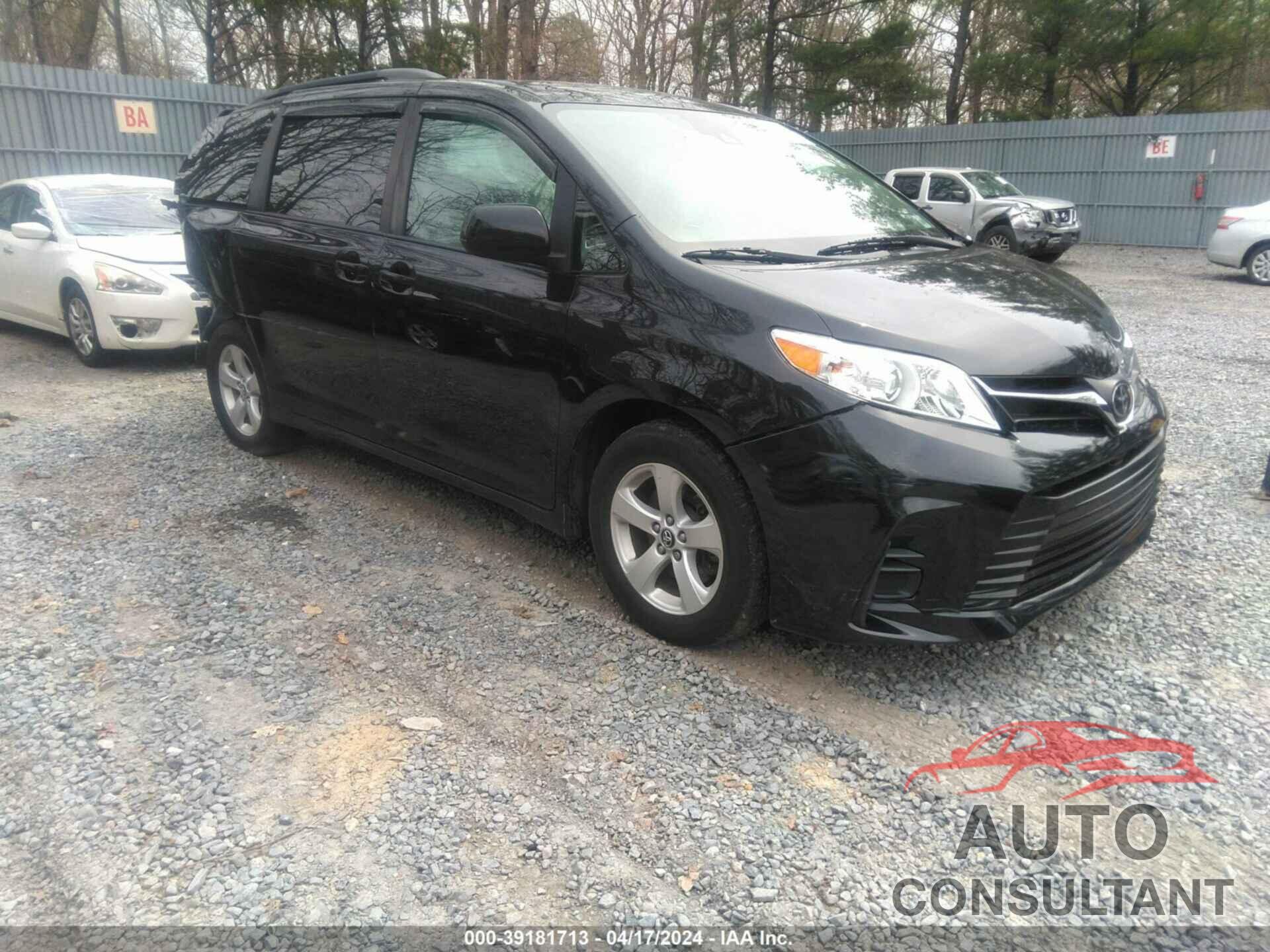 TOYOTA SIENNA 2019 - 5TDKZ3DC8KS969971